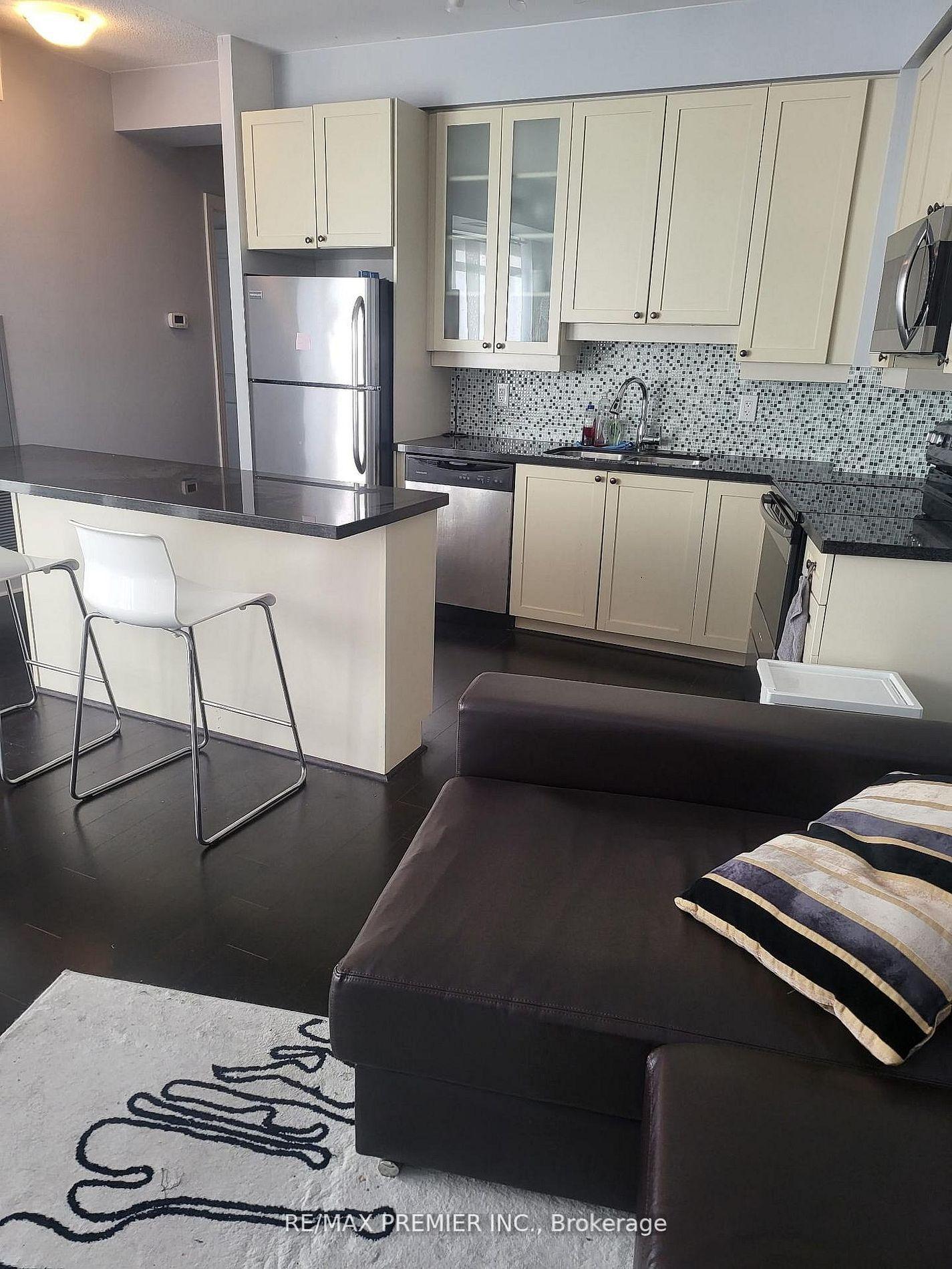 Photo 11 of Unit 220, 111 Upper Duke Crescent, Markham, Unionville — HOMEH