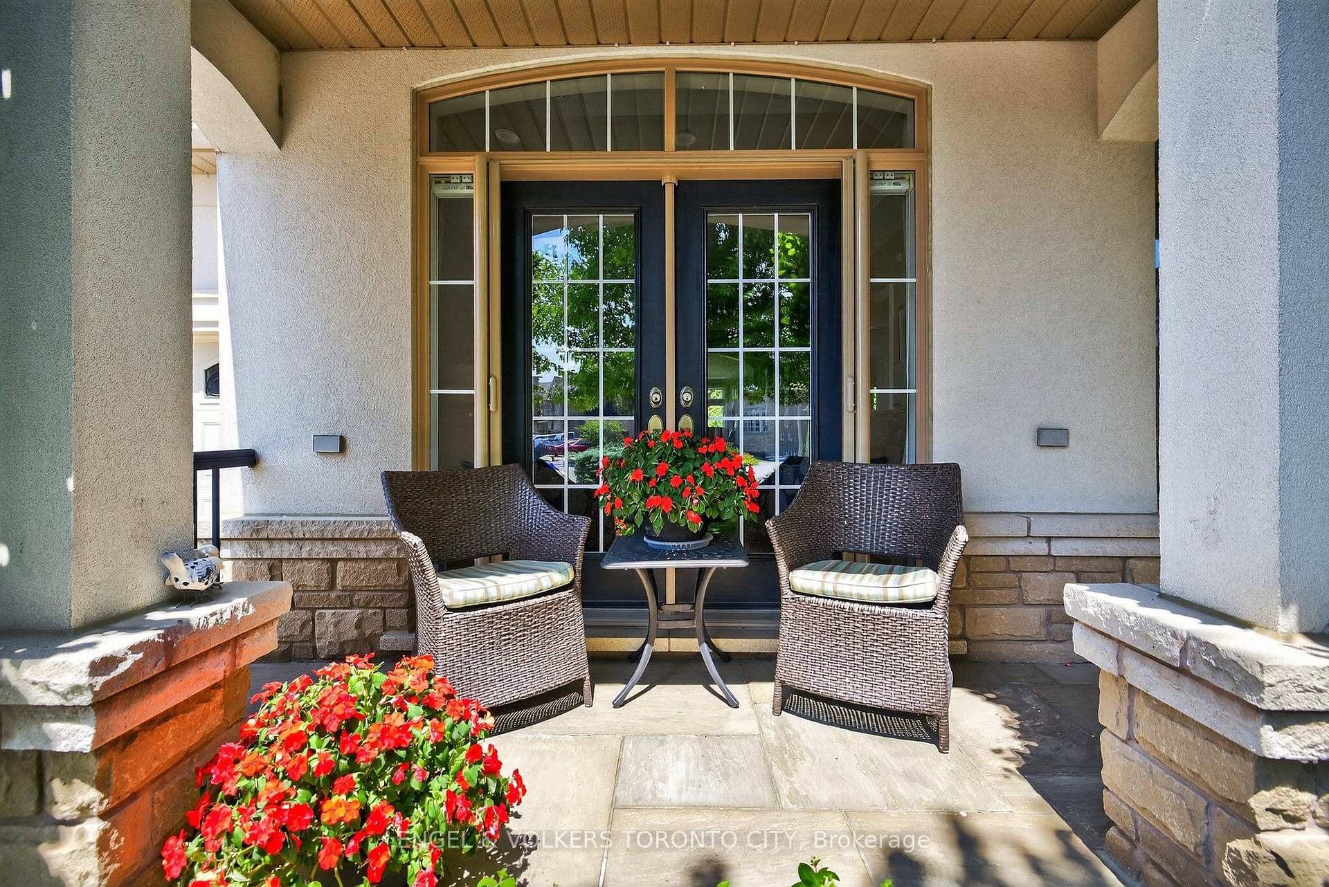 Photo 4 of 123 Salamander Court, Vaughan, Rural Vaughan — HOMEH