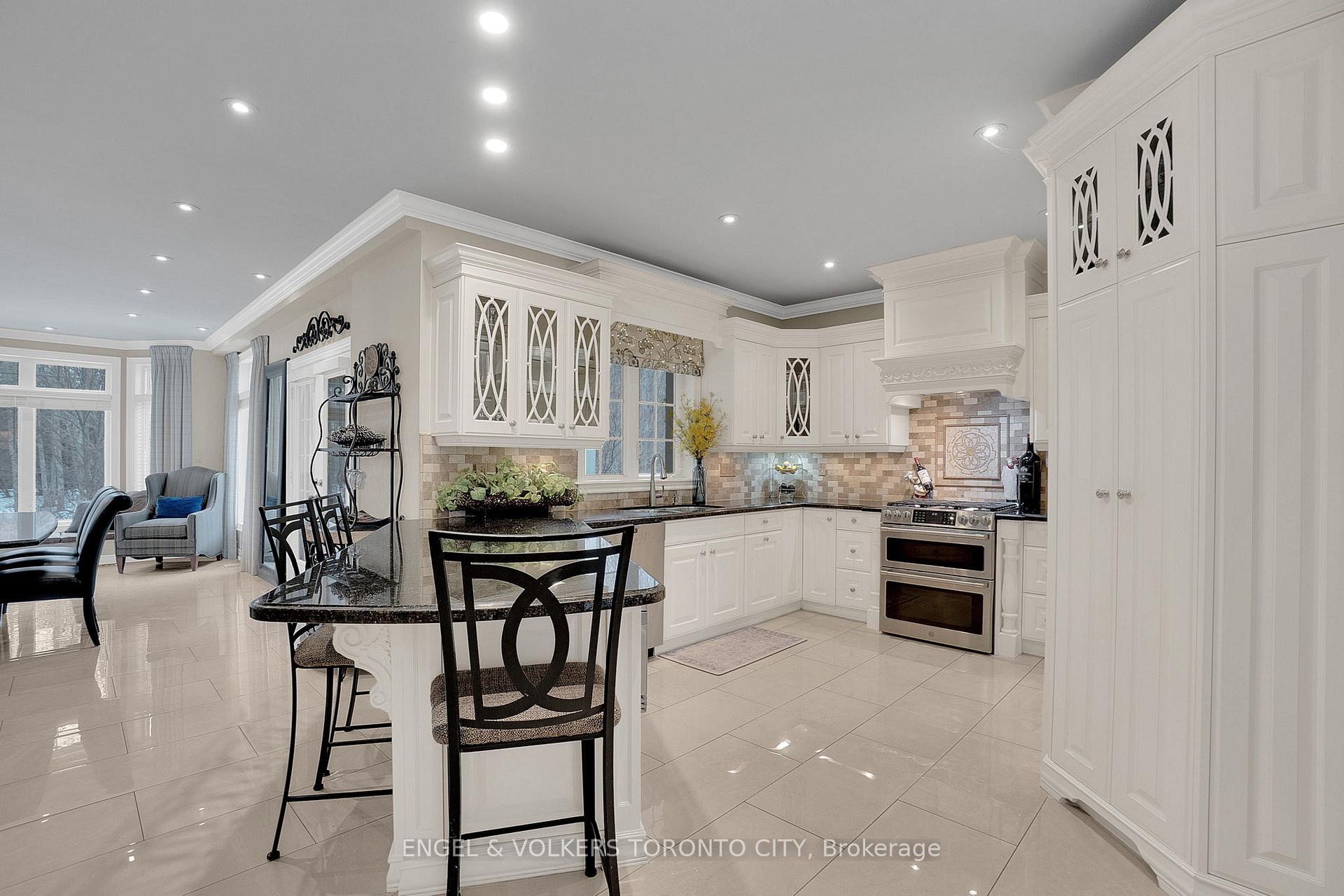 Photo 34 of 123 Salamander Court, Vaughan, Rural Vaughan — HOMEH