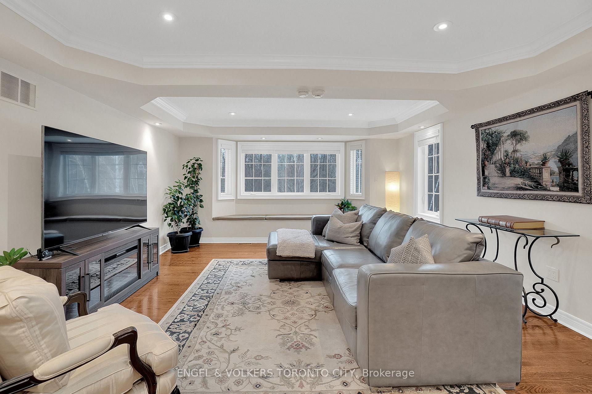 Photo 13 of 123 Salamander Court, Vaughan, Rural Vaughan — HOMEH