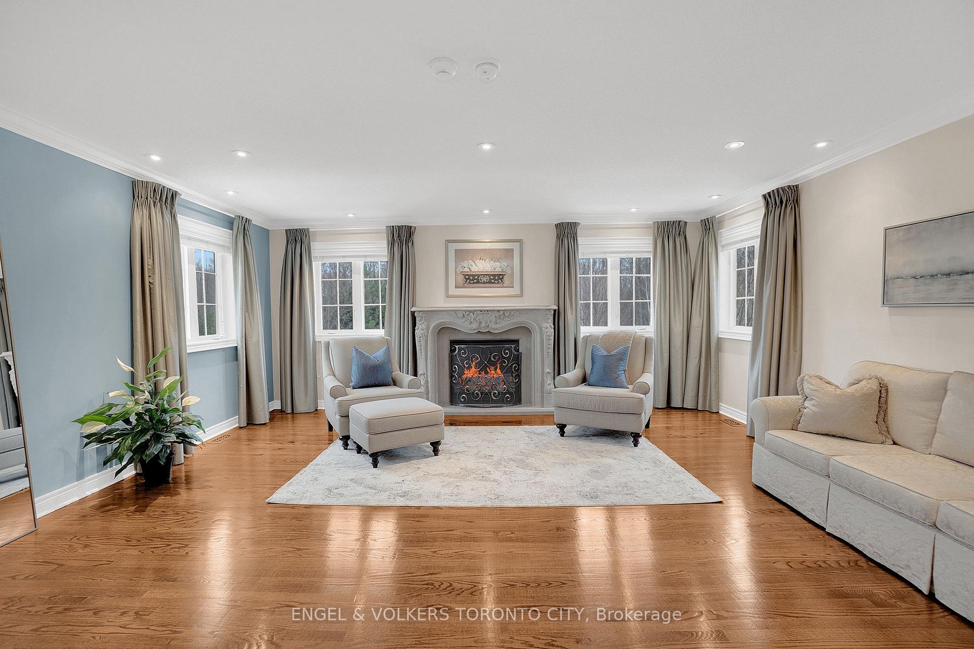 Photo 5 of 123 Salamander Court, Vaughan, Rural Vaughan — HOMEH