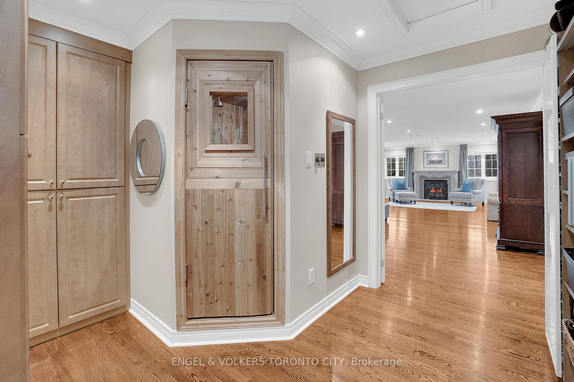 Photo 11 of 123 Salamander Court, Vaughan, Rural Vaughan — HOMEH