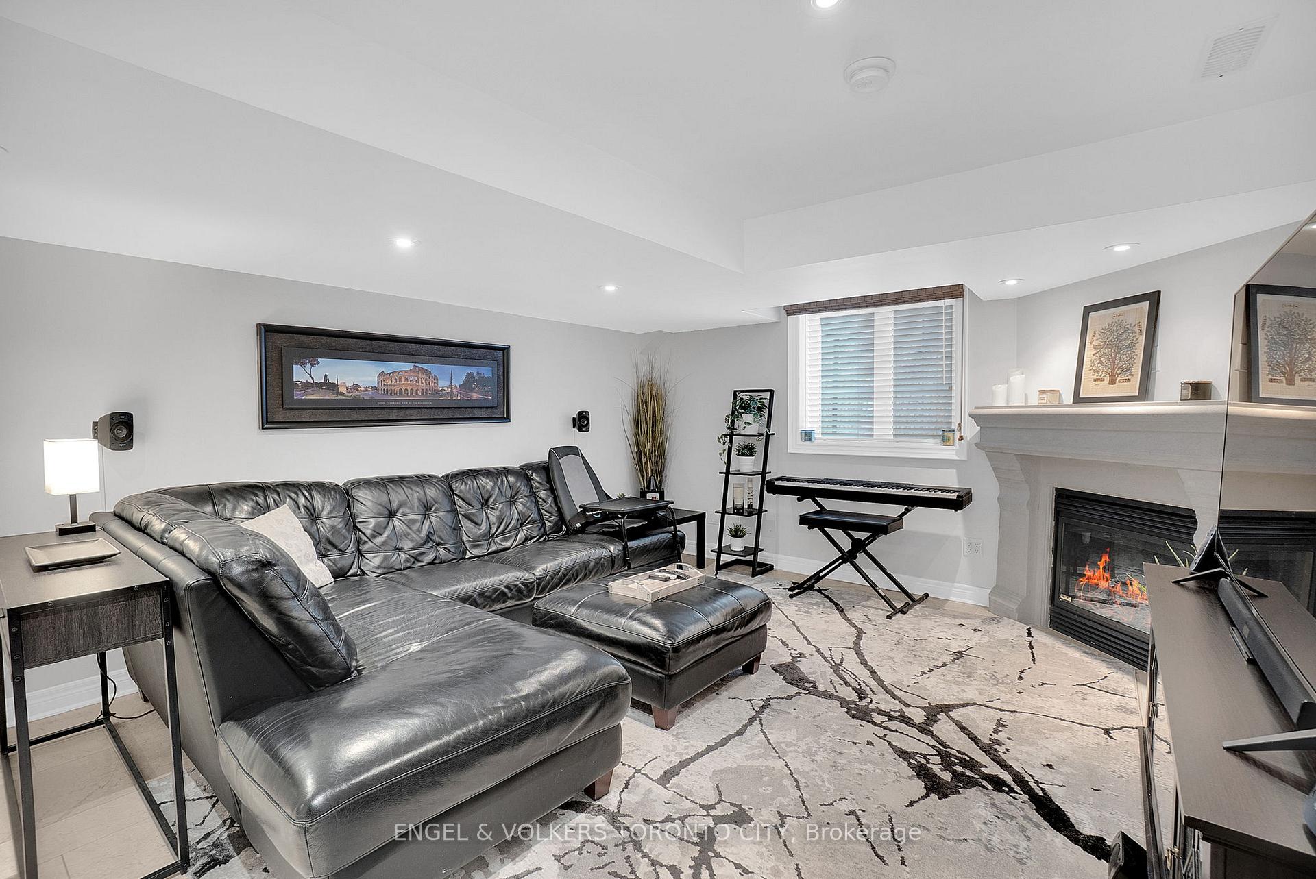 Photo 16 of 123 Salamander Court, Vaughan, Rural Vaughan — HOMEH
