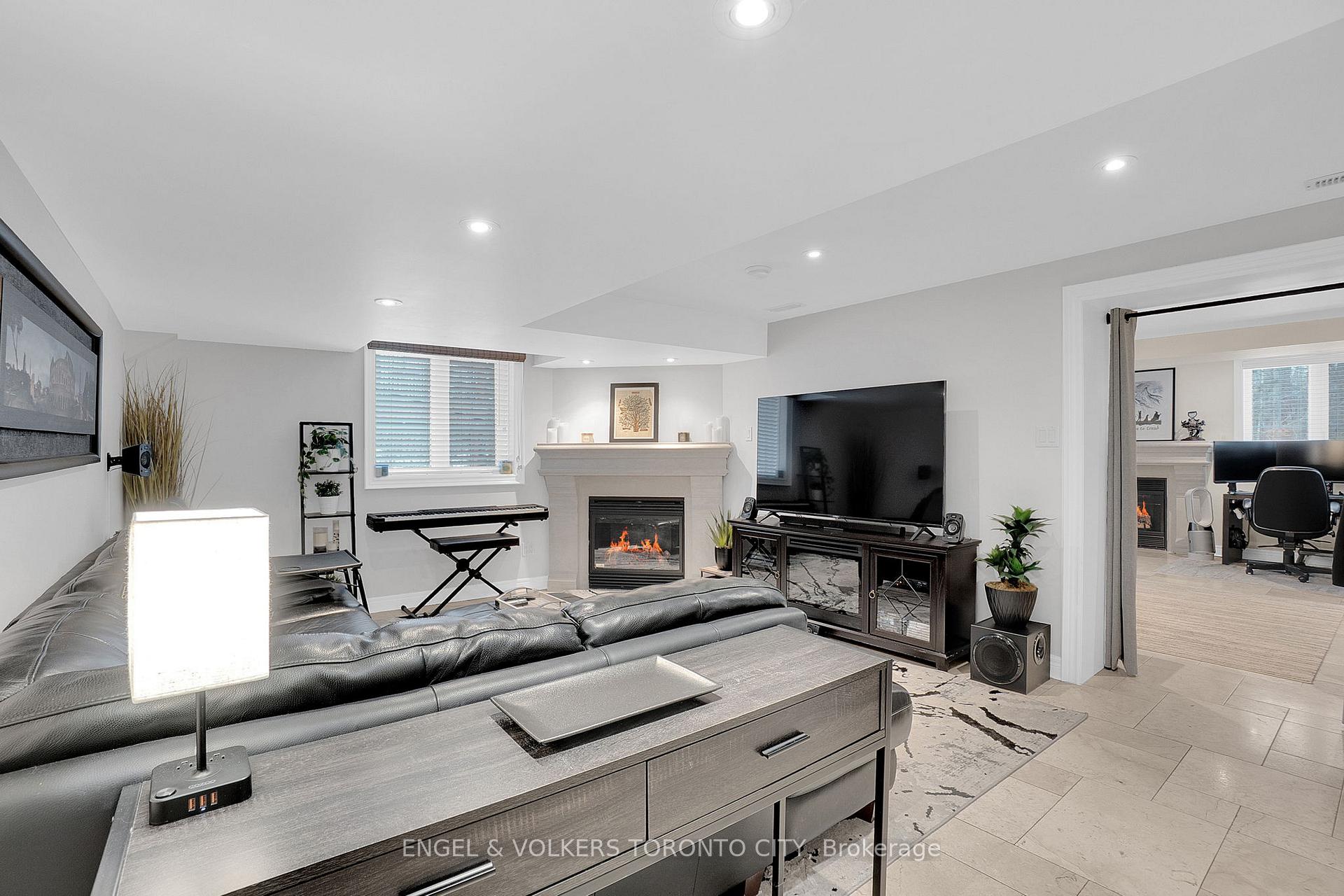 Photo 37 of 123 Salamander Court, Vaughan, Rural Vaughan — HOMEH