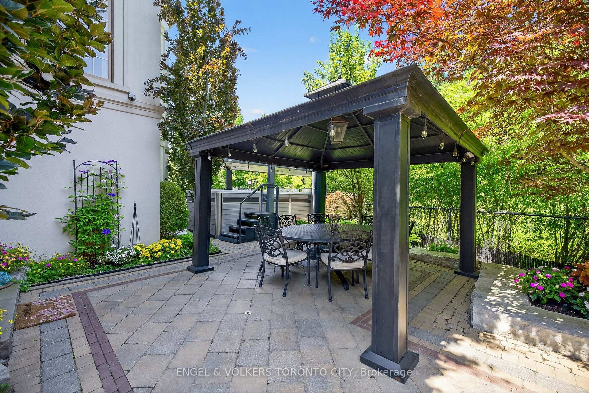 Photo 49 of 123 Salamander Court, Vaughan, Rural Vaughan — HOMEH