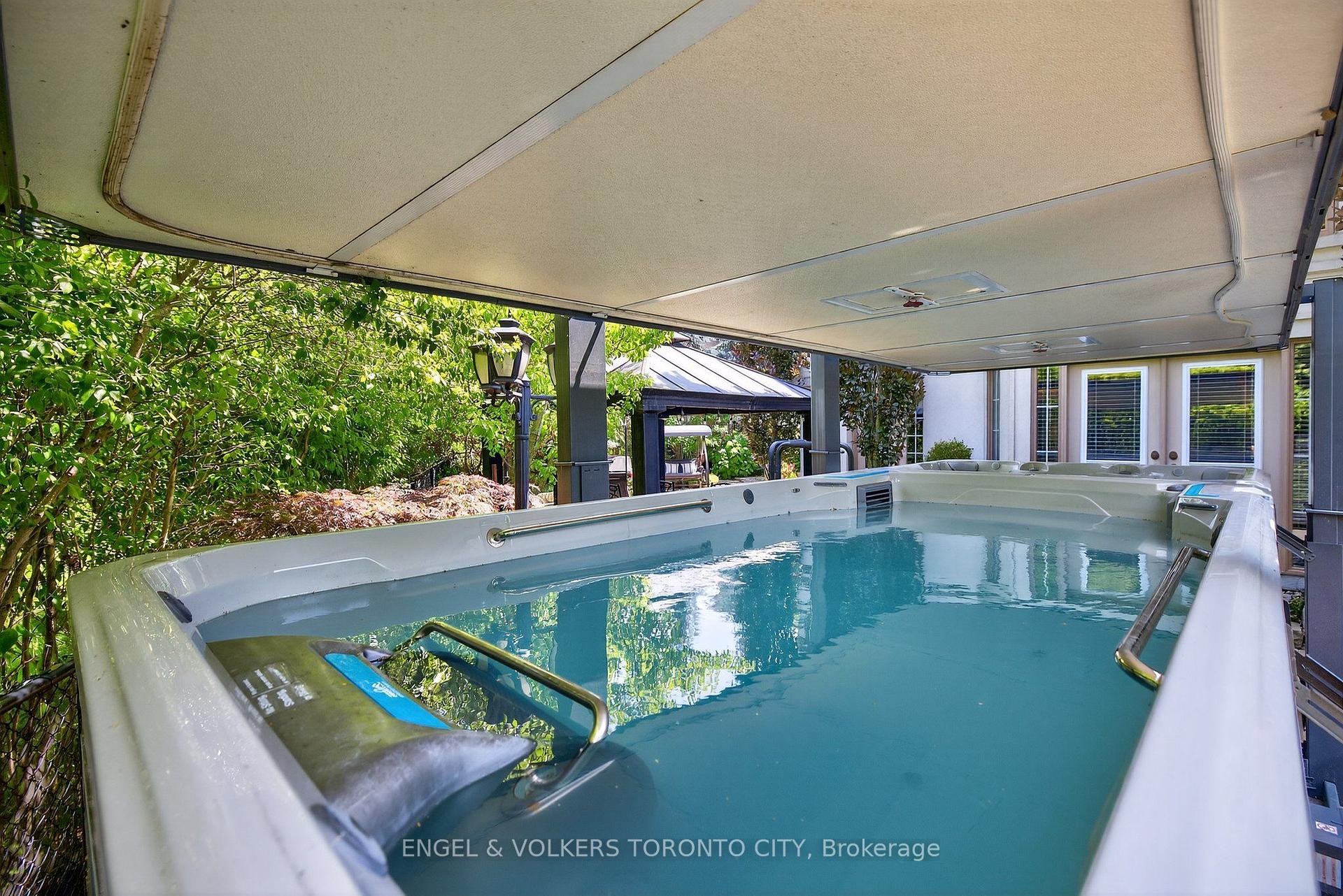 Photo 12 of 123 Salamander Court, Vaughan, Rural Vaughan — HOMEH