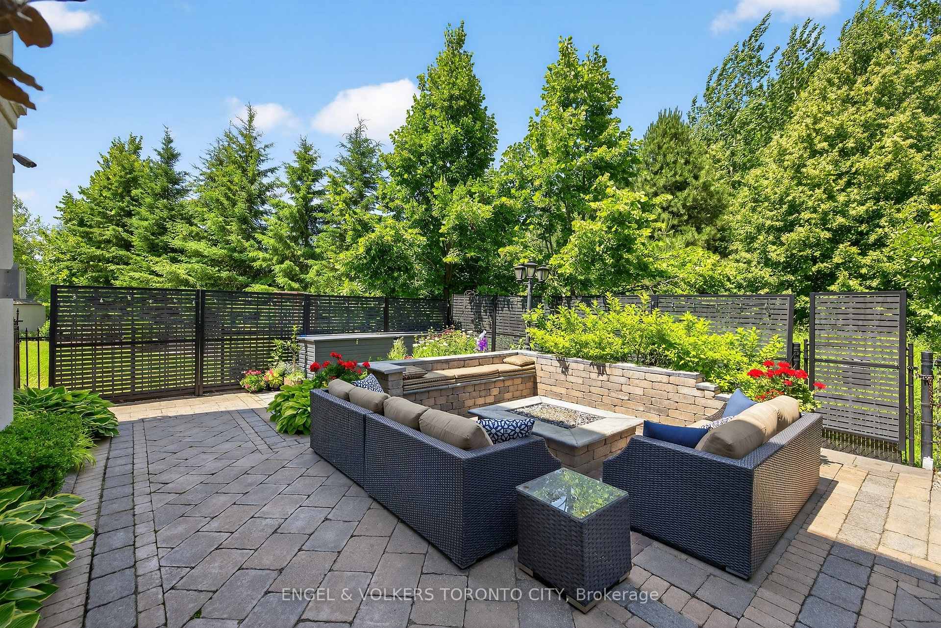 Photo 30 of 123 Salamander Court, Vaughan, Rural Vaughan — HOMEH