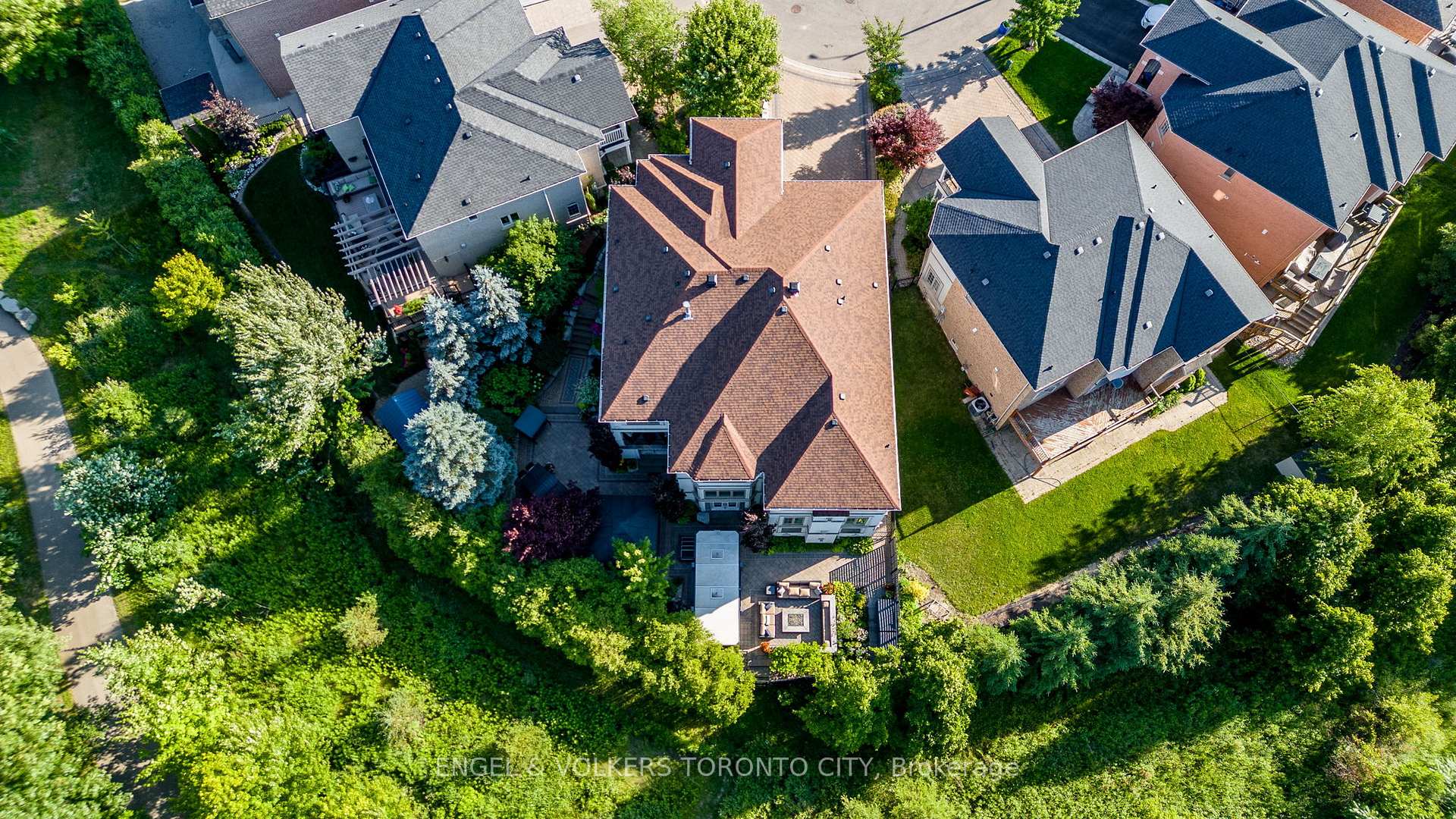 Photo 41 of 123 Salamander Court, Vaughan, Rural Vaughan — HOMEH