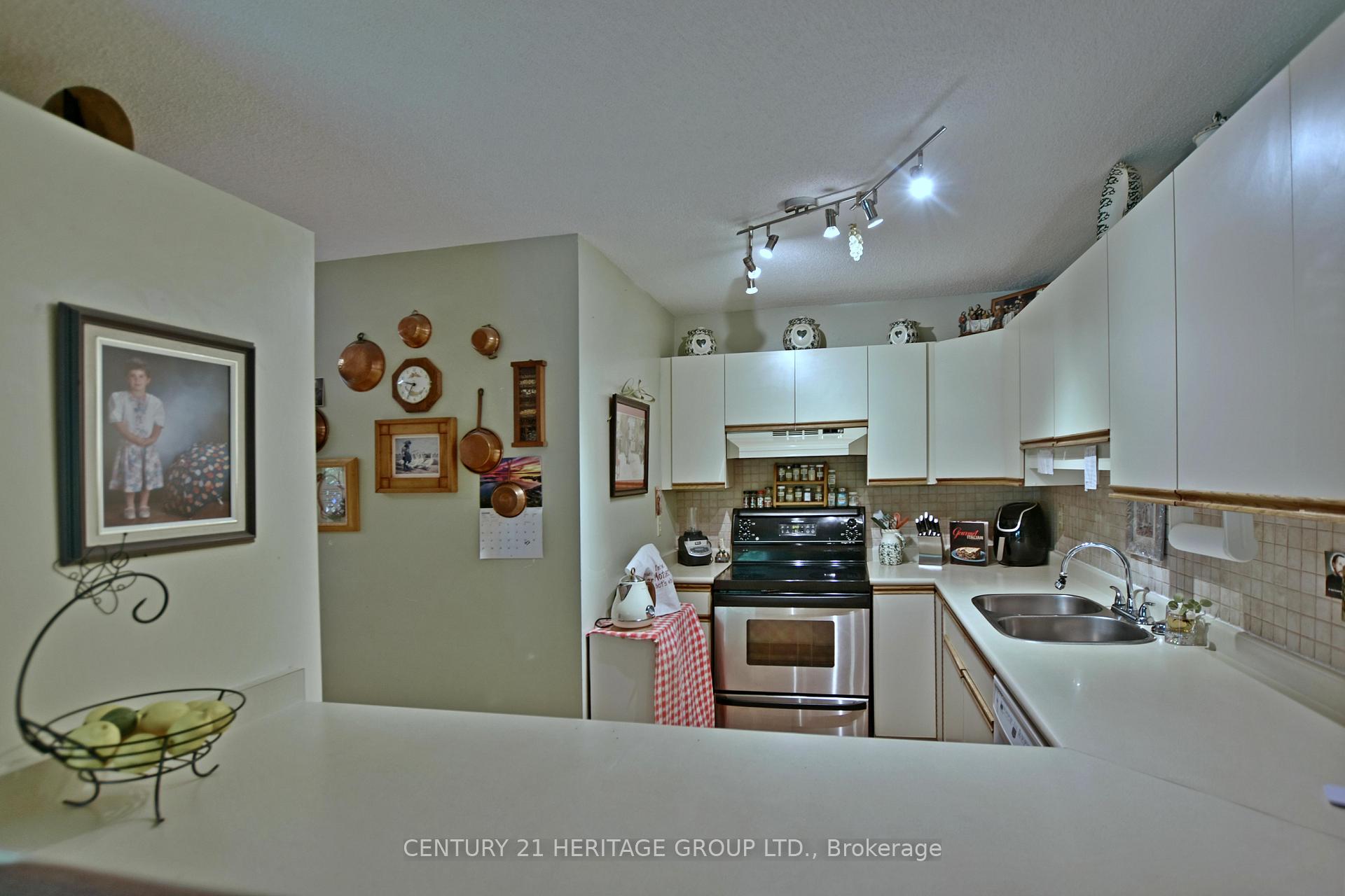 Photo 18 of Unit 6, 410 Thomas Street, Clearview, Stayner — HOMEH