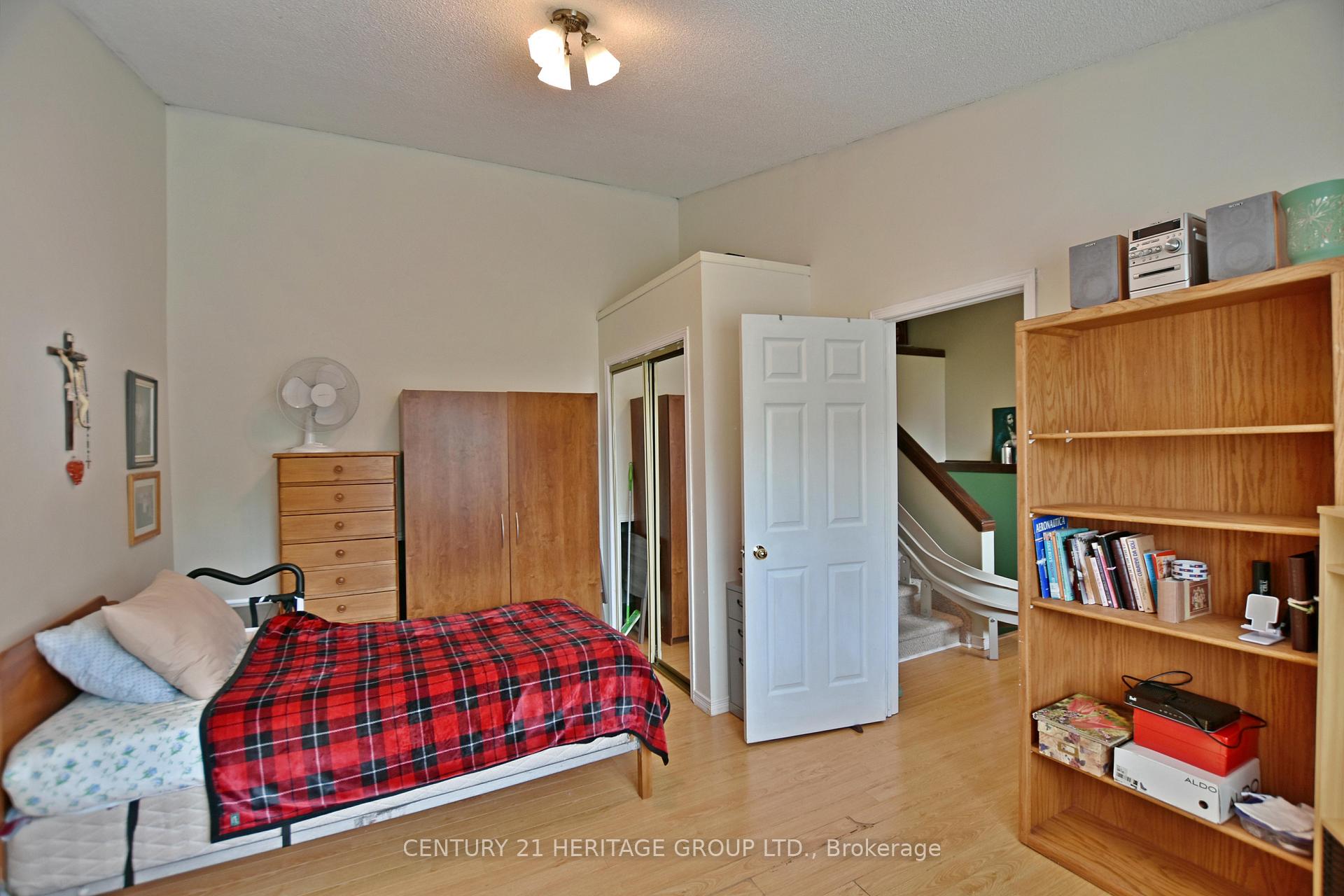 Photo 4 of Unit 6, 410 Thomas Street, Clearview, Stayner — HOMEH