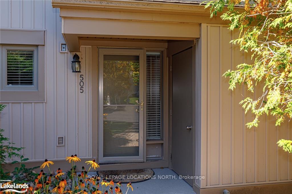 Photo 2 of 505 Oxbow Crescent, Collingwood — HOMEH
