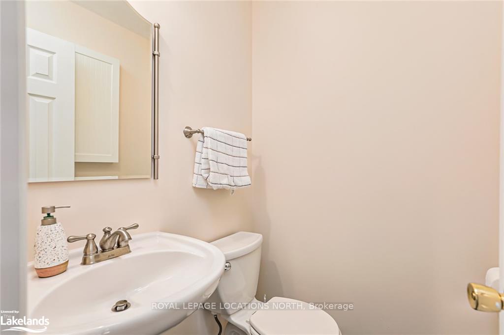 Photo 13 of 505 Oxbow Crescent, Collingwood — HOMEH