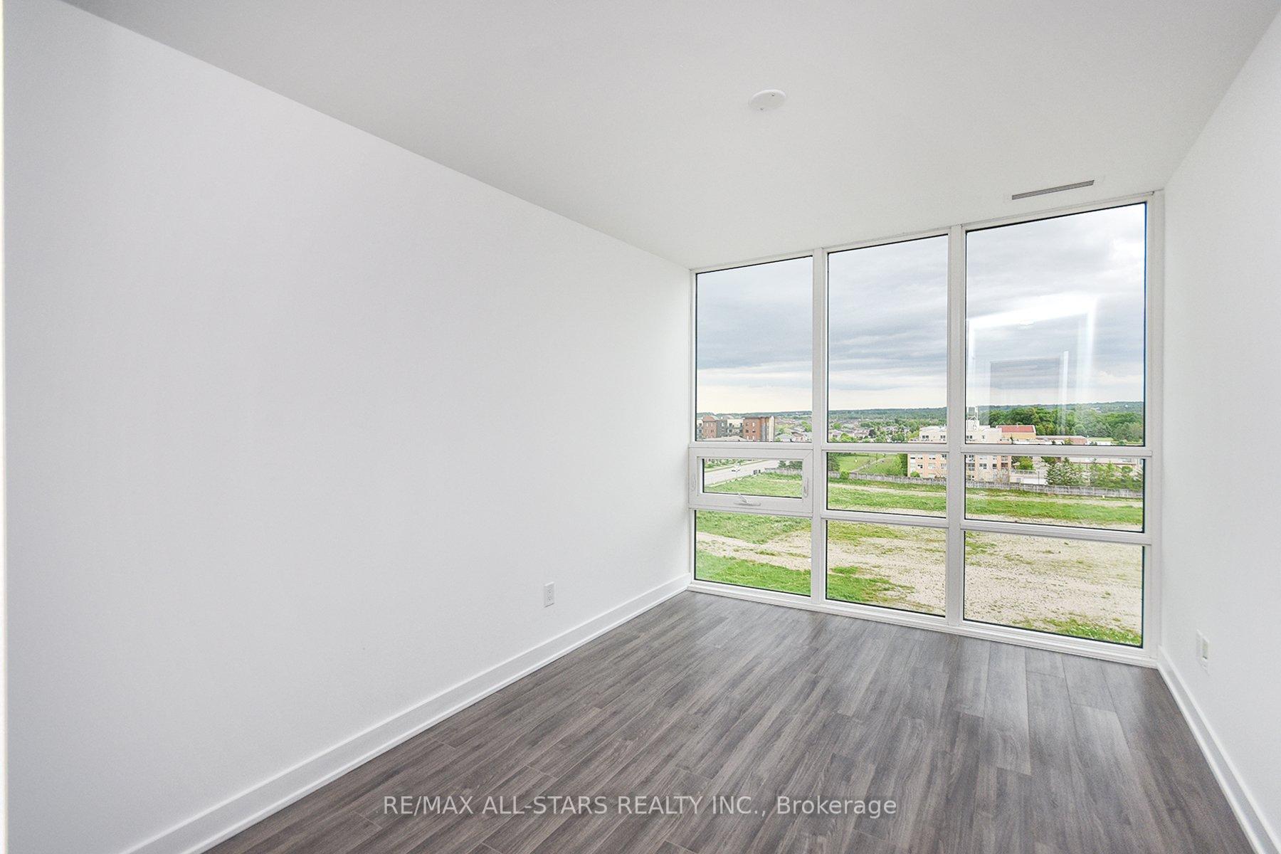 Photo 10 of Unit 619, 681 Yonge Street, Barrie, Painswick South — HOMEH