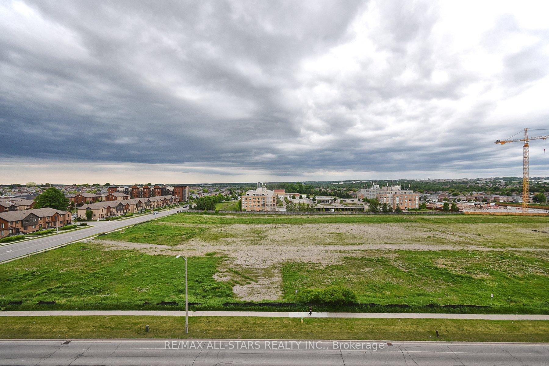 Photo 17 of Unit 619, 681 Yonge Street, Barrie, Painswick South — HOMEH