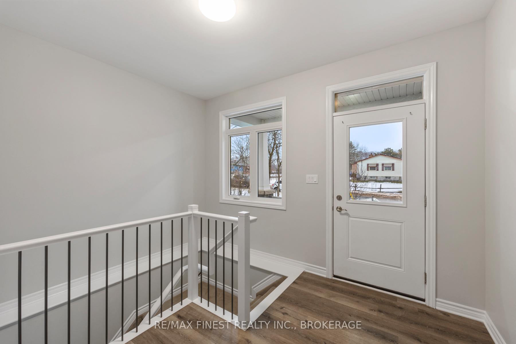 Photo 4 of 1383 Woodfield Crescent, Kingston, City Northwest — HOMEH