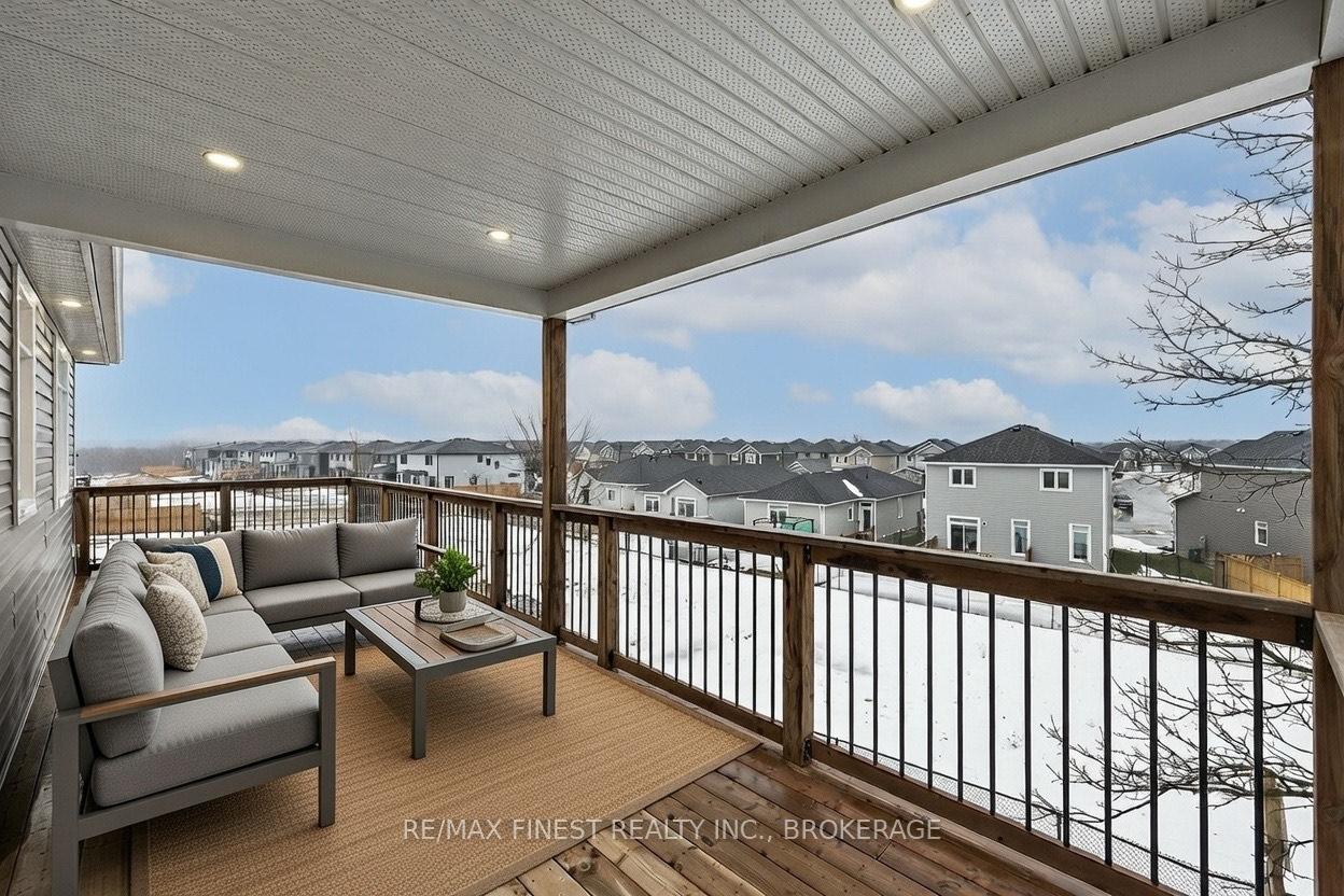 Photo 7 of 1383 Woodfield Crescent, Kingston, City Northwest — HOMEH