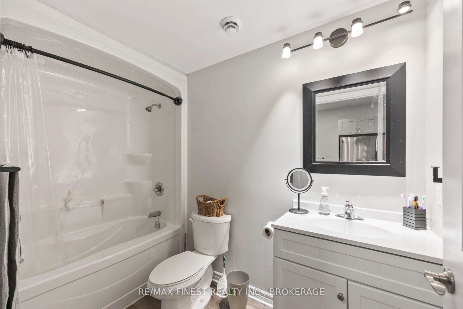 Photo 31 of 1383 Woodfield Crescent, Kingston, City Northwest — HOMEH