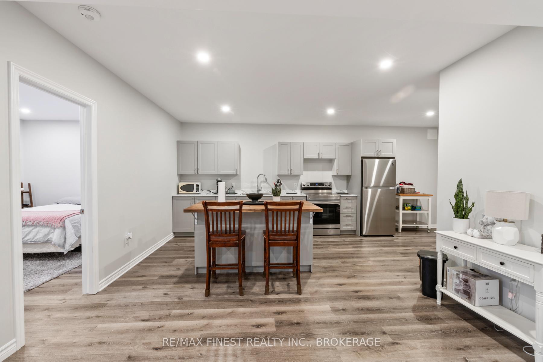 Photo 30 of 1383 Woodfield Crescent, Kingston, City Northwest — HOMEH