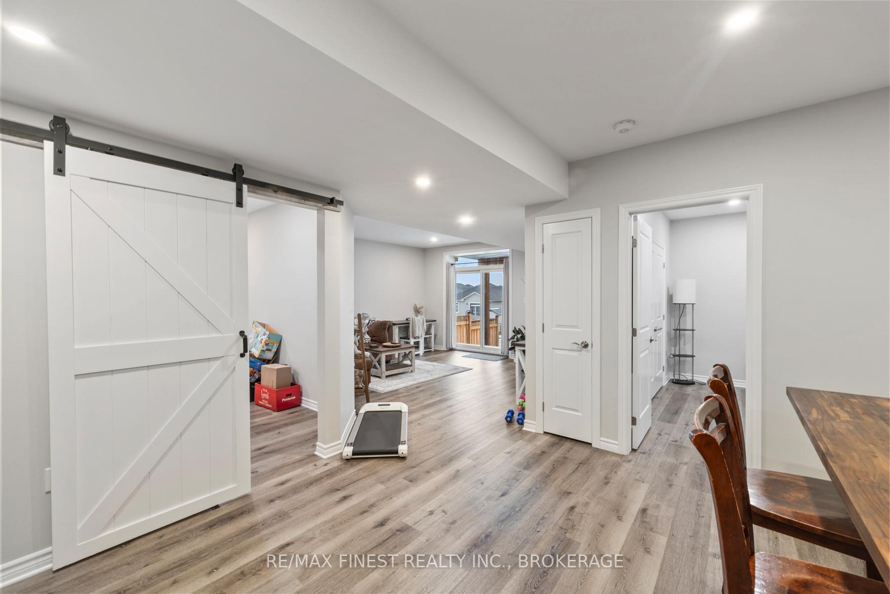 Photo 20 of 1383 Woodfield Crescent, Kingston, City Northwest — HOMEH