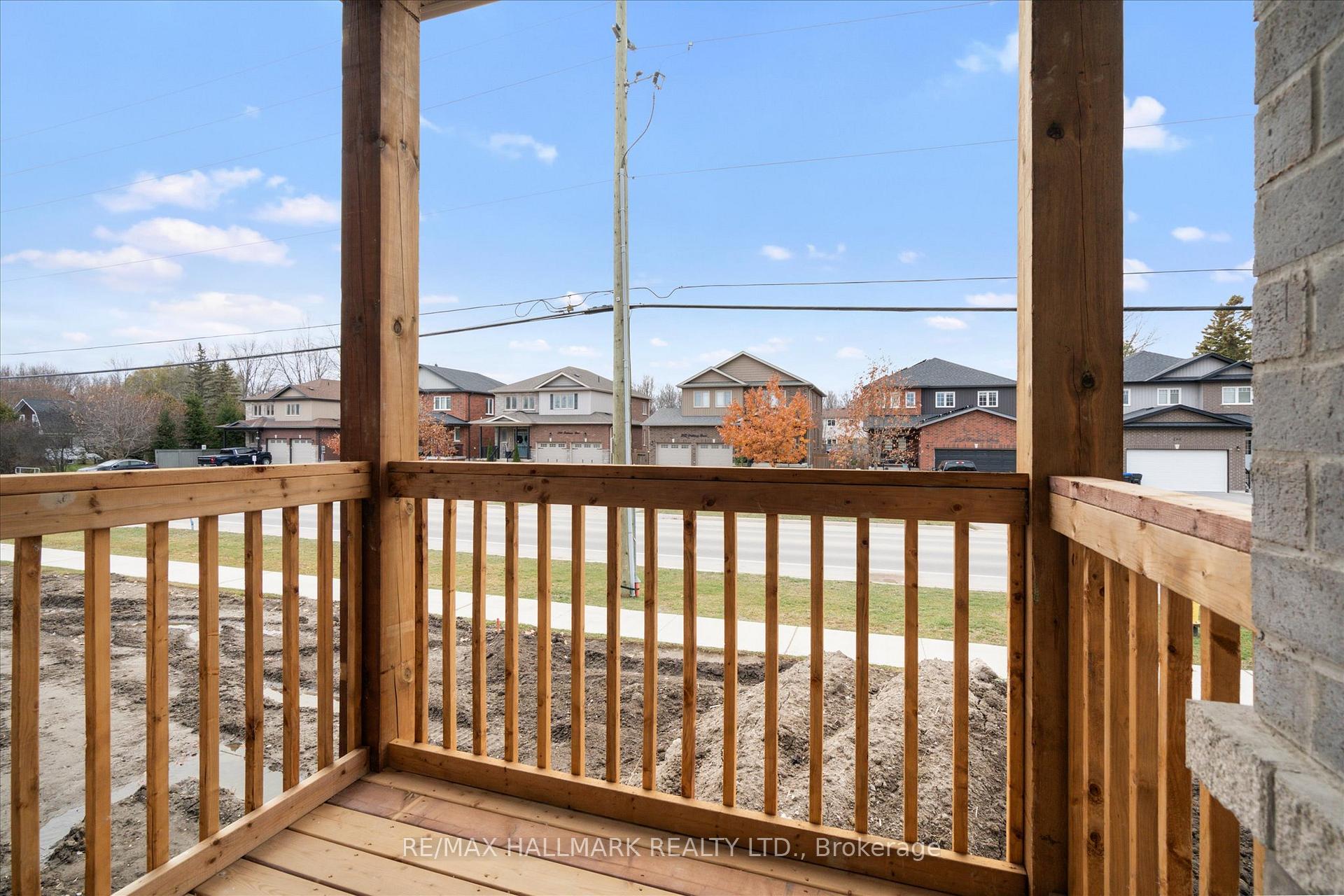 Photo 20 of 15 Tamblyn Trail, New Tecumseth, Beeton — HOMEH