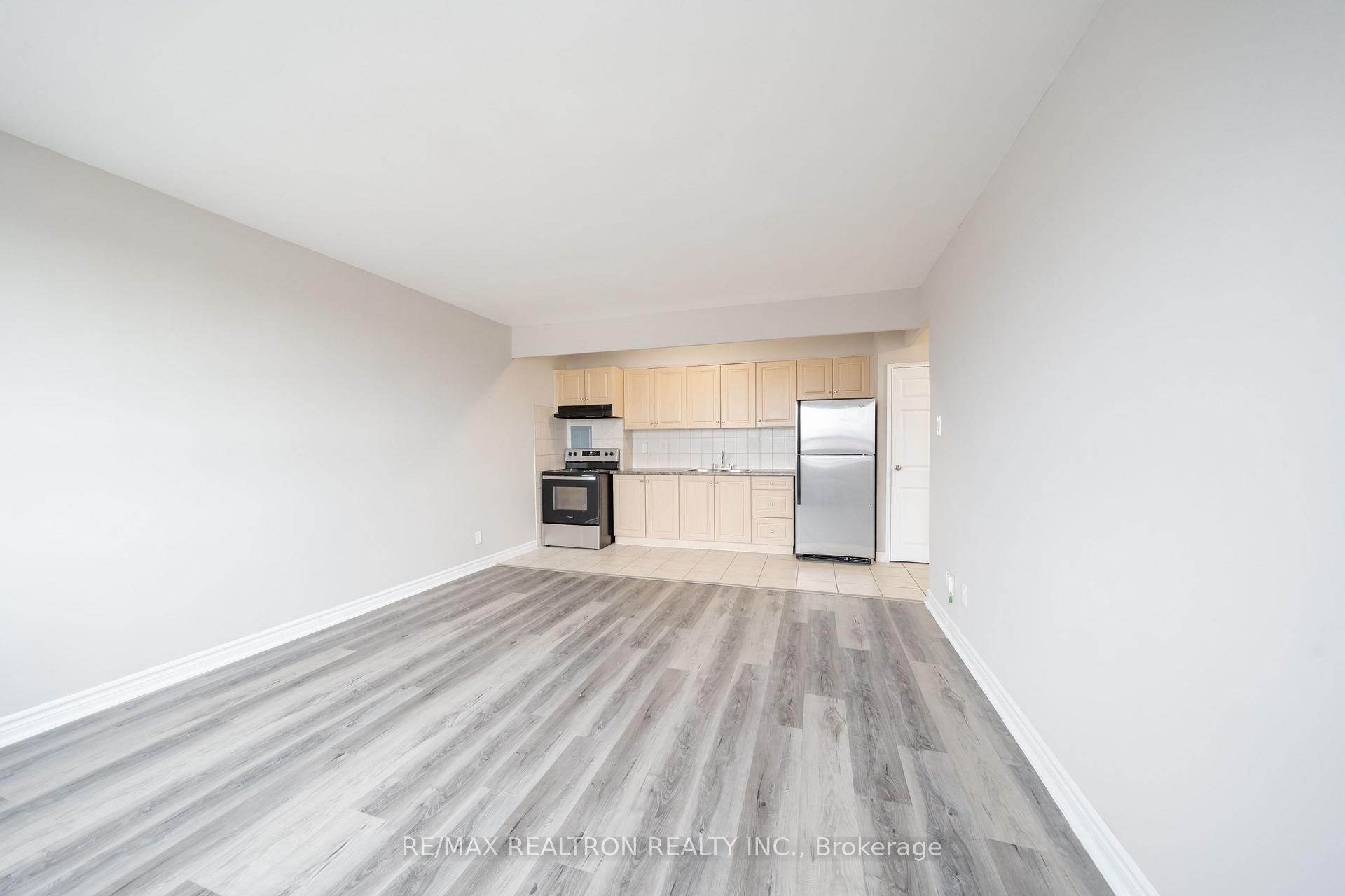Photo 8 of Unit 112B, 468 Ottawa Street, Hamilton, Corktown — HOMEH