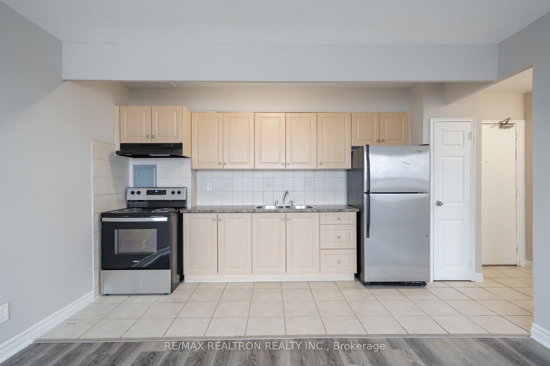 Photo 6 of Unit 112B, 468 Ottawa Street, Hamilton, Corktown — HOMEH