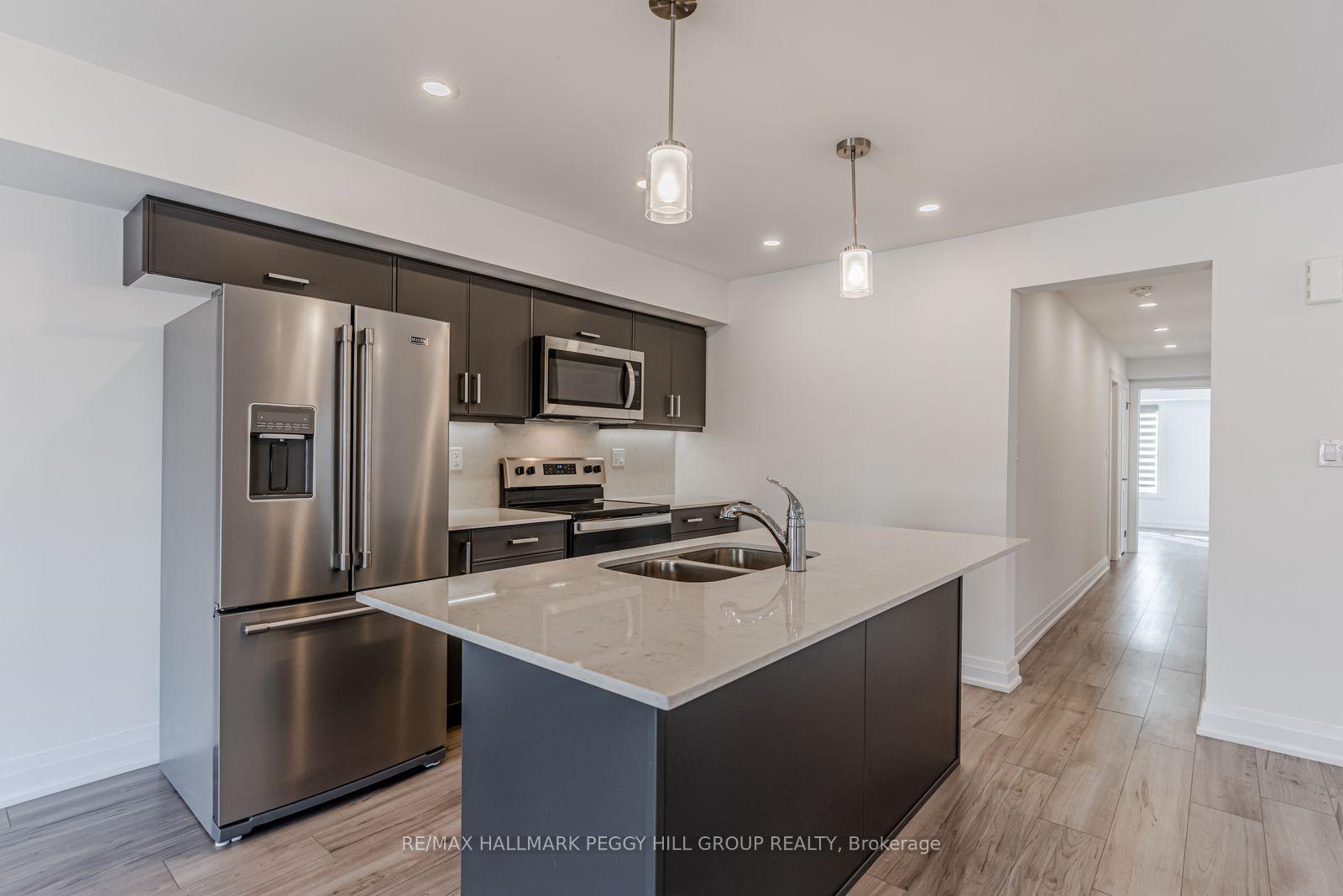 Photo 4 of Unit 5, 23 Hay Lane, Barrie, Rural Barrie Southeast — HOMEH