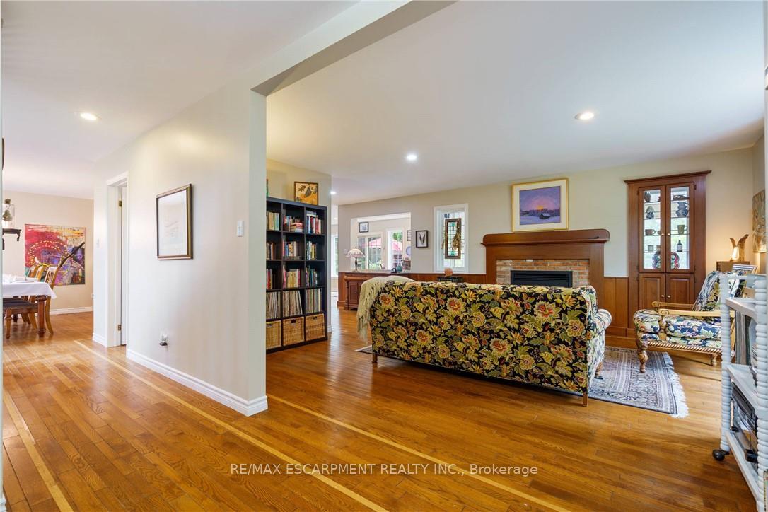 Photo 5 of 1166 Westbrook Road, Hamilton, Rural Glanbrook — HOMEH
