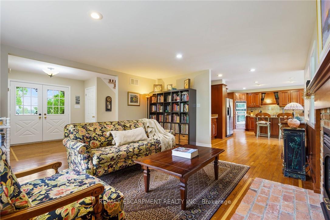 Photo 7 of 1166 Westbrook Road, Hamilton, Rural Glanbrook — HOMEH