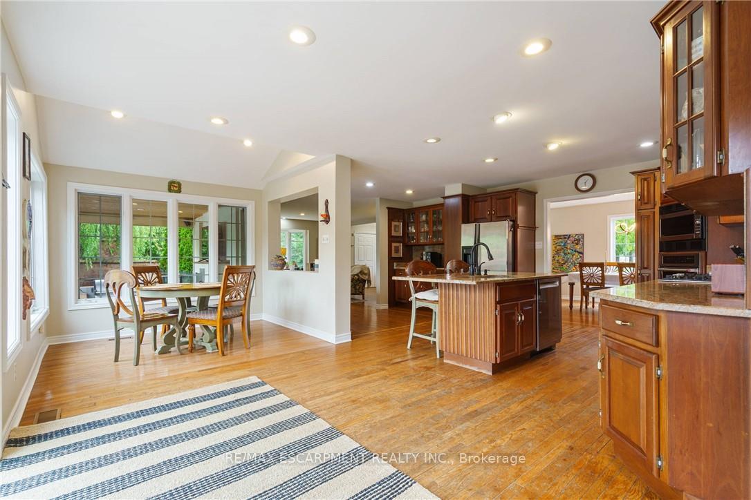 Photo 13 of 1166 Westbrook Road, Hamilton, Rural Glanbrook — HOMEH