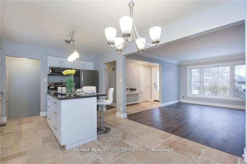 Photo 24 of Unit Upper, 119 Alison Avenue, Cambridge, Alison — HOMEH