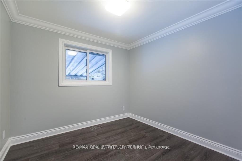 Photo 19 of Unit Upper, 119 Alison Avenue, Cambridge, Alison — HOMEH