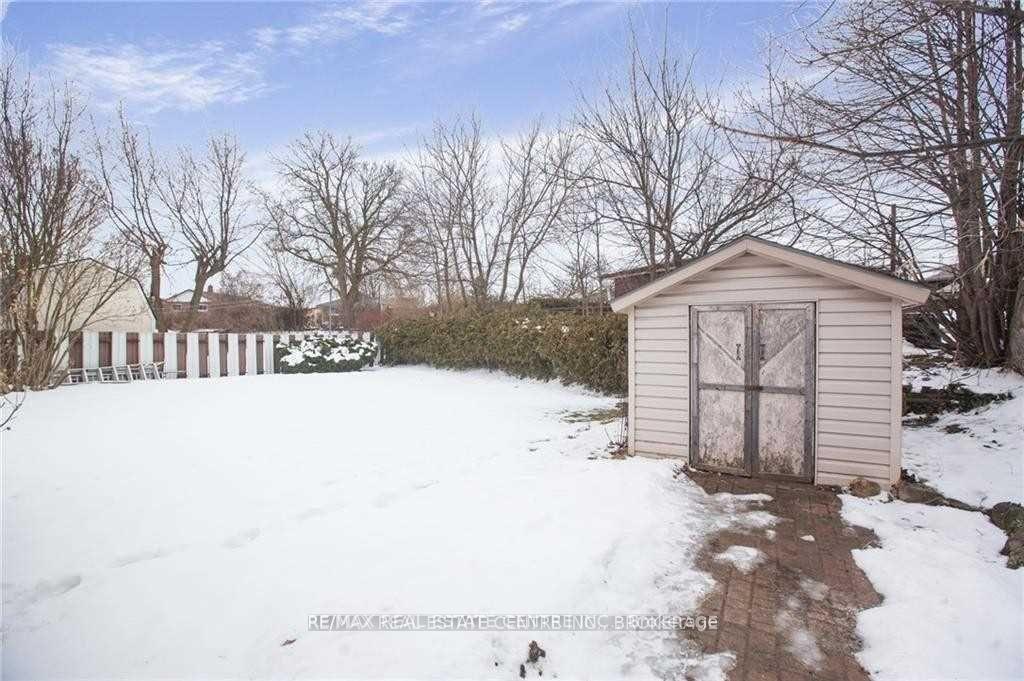 Photo 15 of Unit Upper, 119 Alison Avenue, Cambridge, Alison — HOMEH