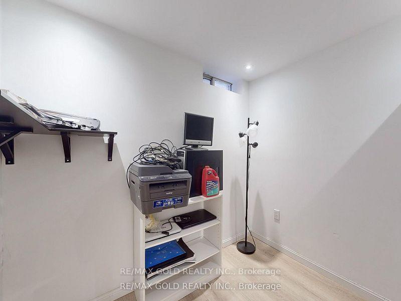 Photo 36 of 5024 Kempling Lane, Burlington, Orchard — HOMEH