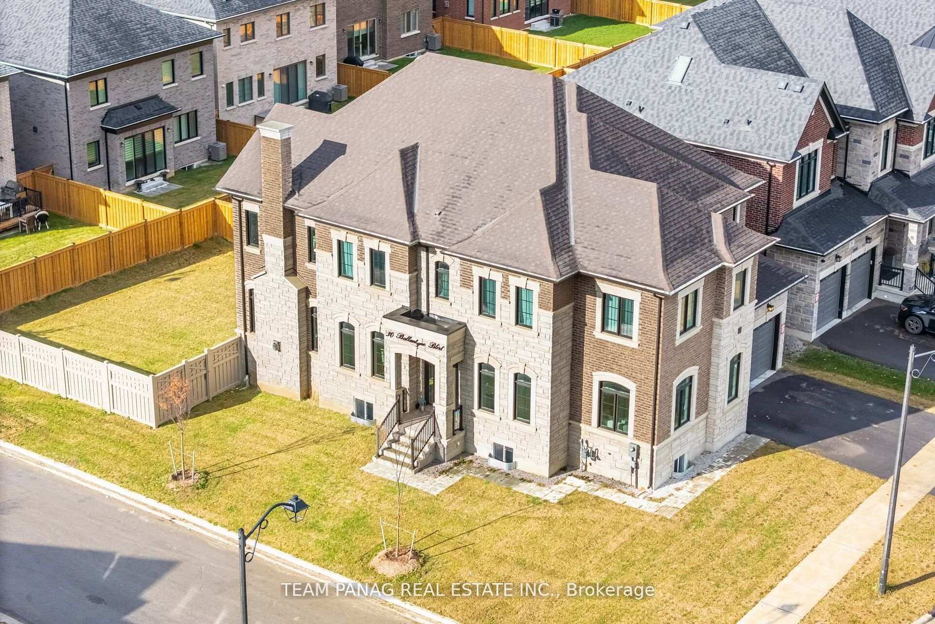 Photo 1 of 30 Ballantyne Boulevard, Vaughan, Vellore Village — HOMEH