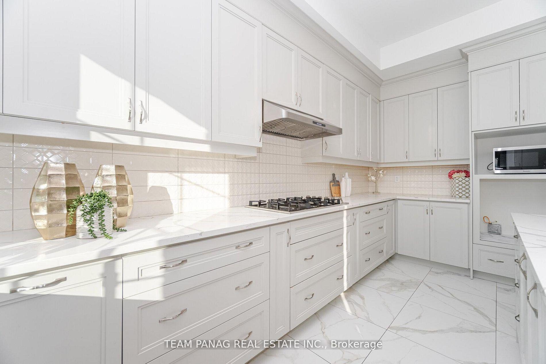 Photo 27 of 30 Ballantyne Boulevard, Vaughan, Vellore Village — HOMEH