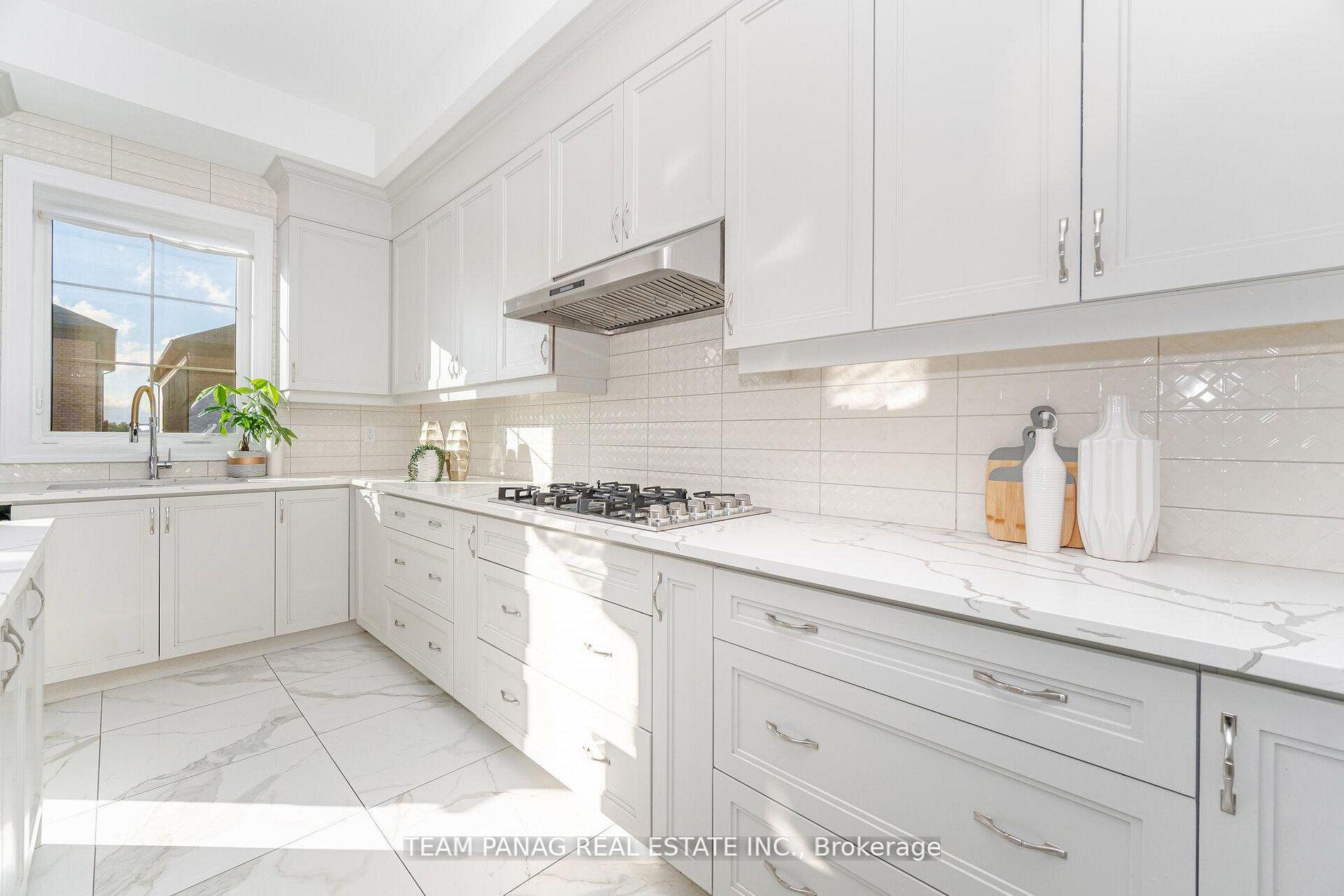 Photo 40 of 30 Ballantyne Boulevard, Vaughan, Vellore Village — HOMEH