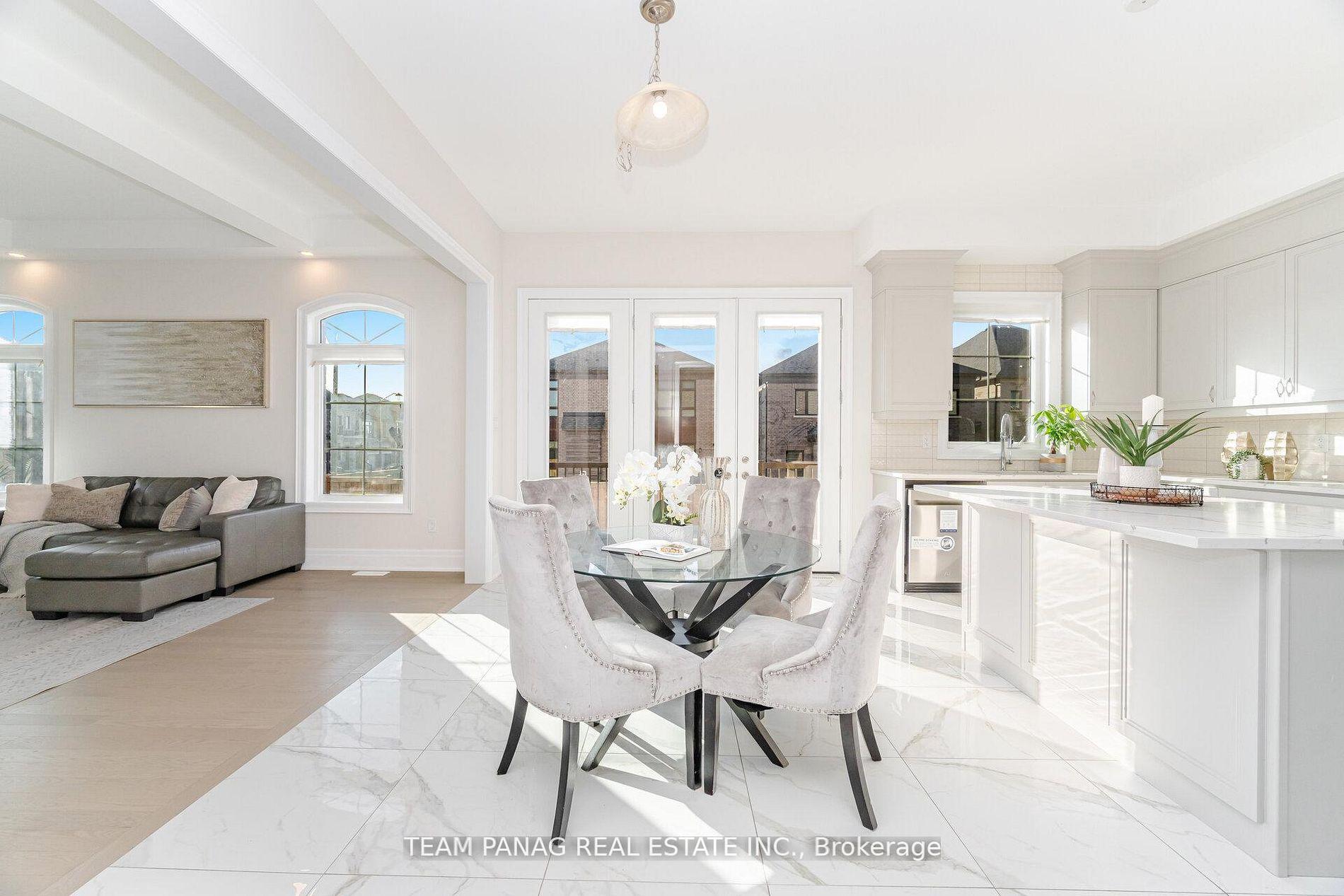 Photo 13 of 30 Ballantyne Boulevard, Vaughan, Vellore Village — HOMEH