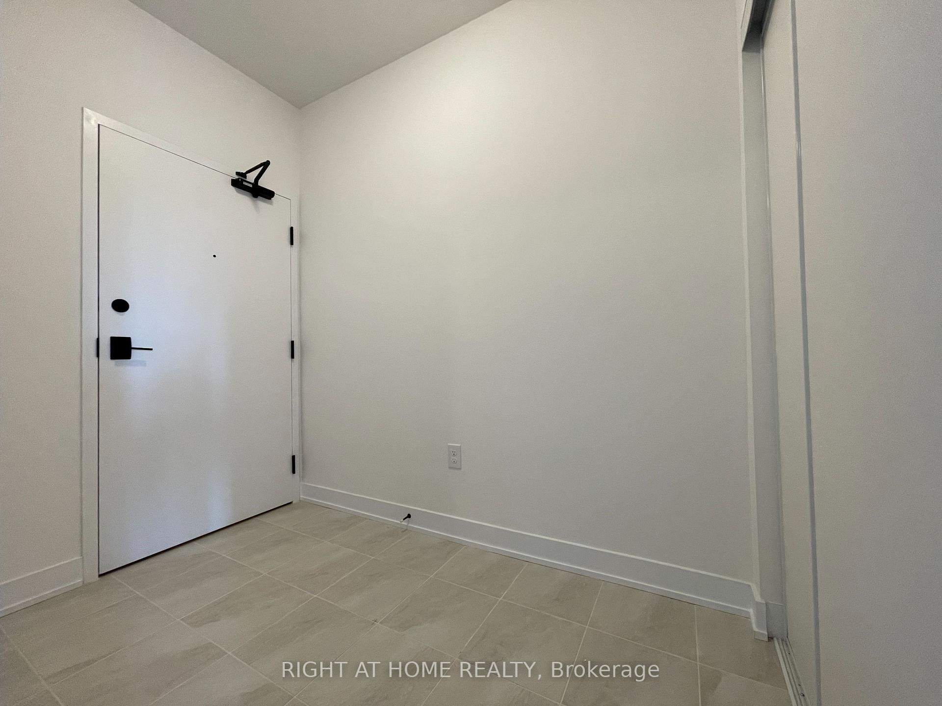 Photo 8 of Unit 204, 1 Chef Lane, Barrie, Rural Barrie Southeast — HOMEH