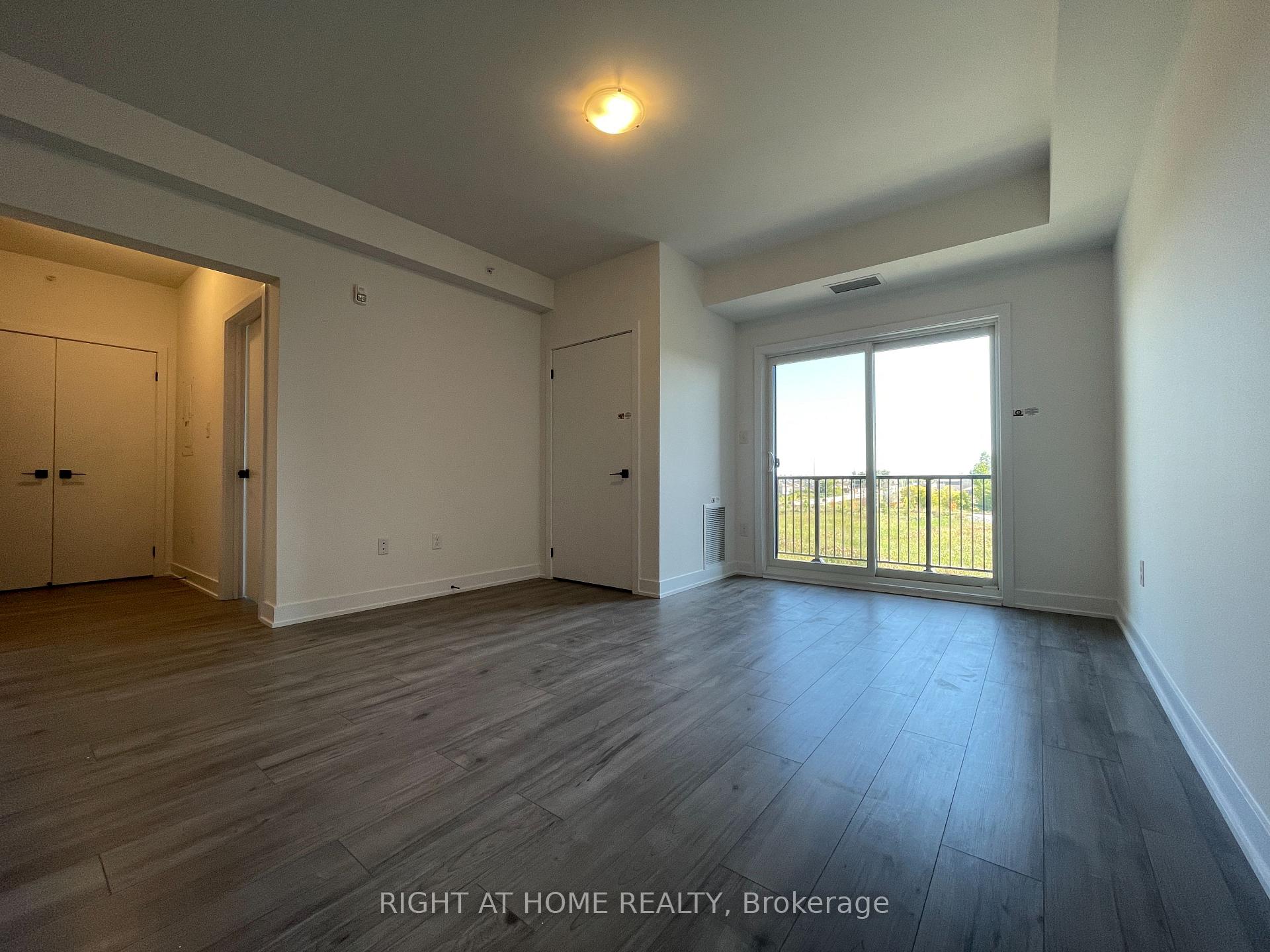 Photo 3 of Unit 204, 1 Chef Lane, Barrie, Rural Barrie Southeast — HOMEH