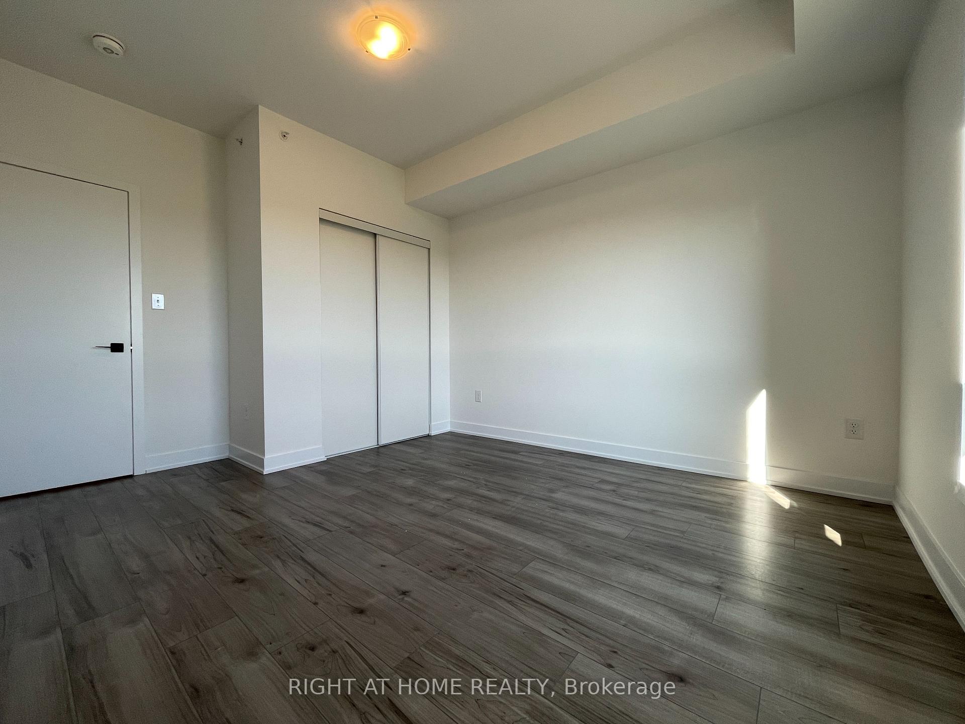 Photo 4 of Unit 204, 1 Chef Lane, Barrie, Rural Barrie Southeast — HOMEH
