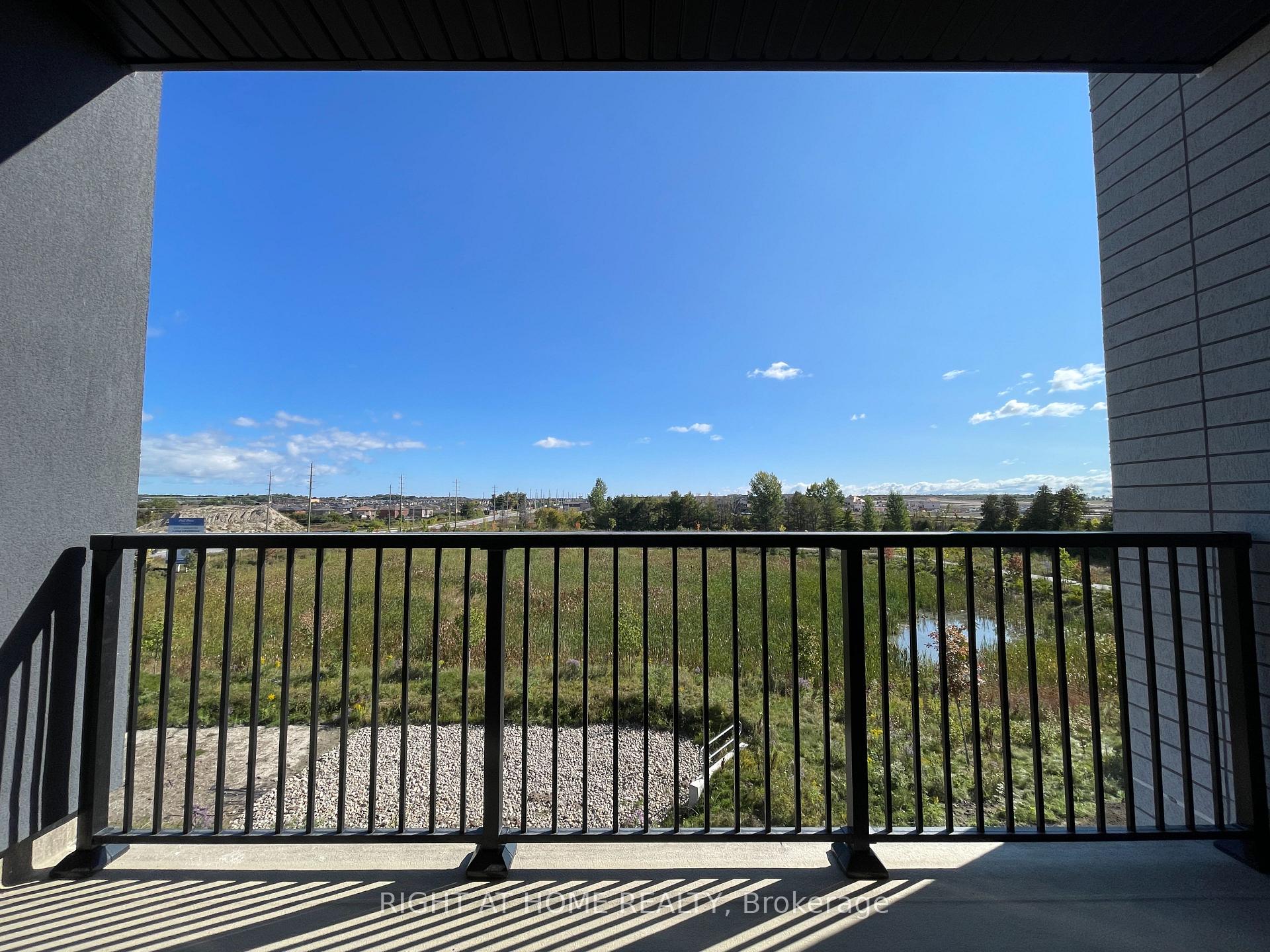 Photo 6 of Unit 204, 1 Chef Lane, Barrie, Rural Barrie Southeast — HOMEH