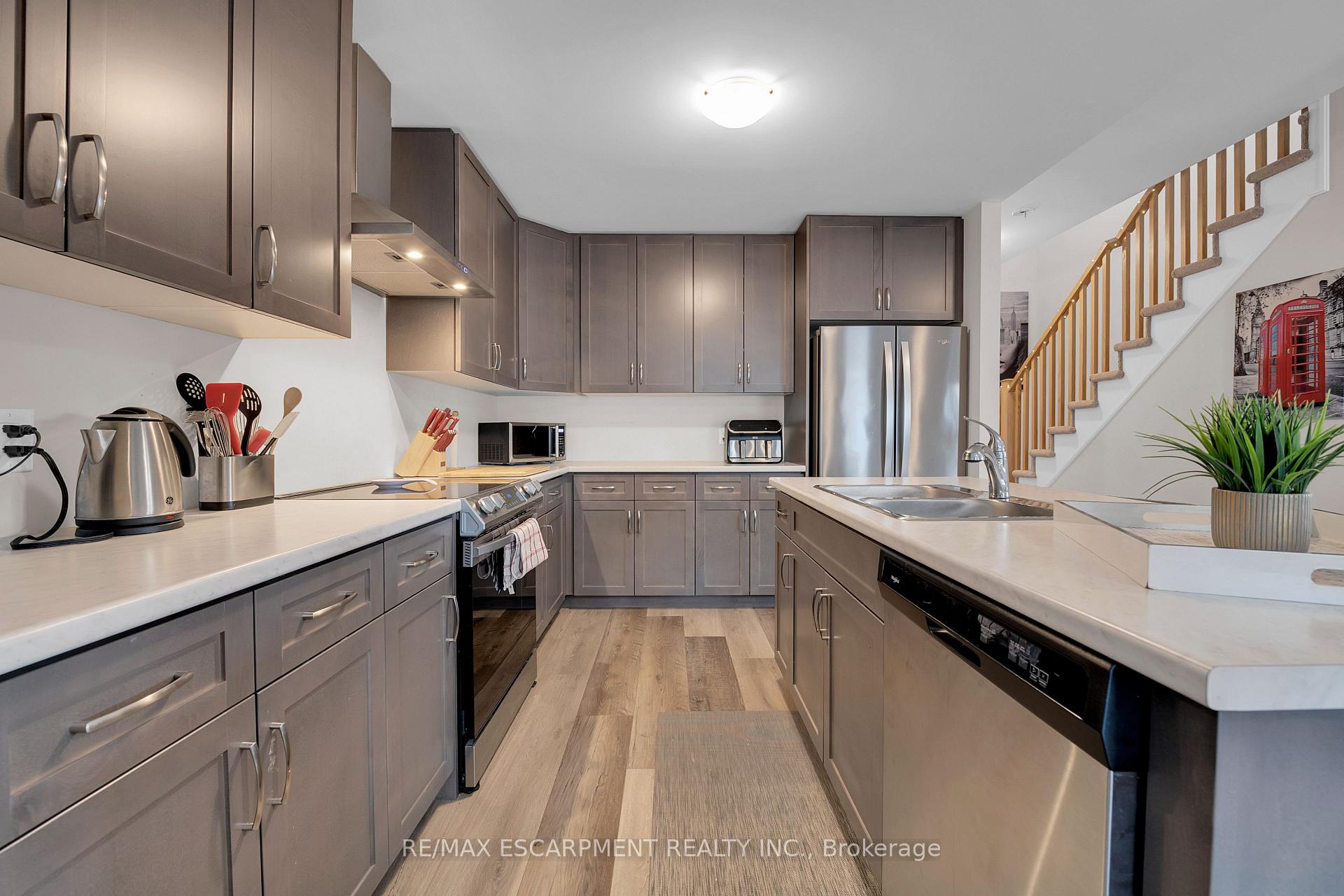 Photo 9 of Unit 24, 27 Rachel Drive, Hamilton, Winona Park — HOMEH