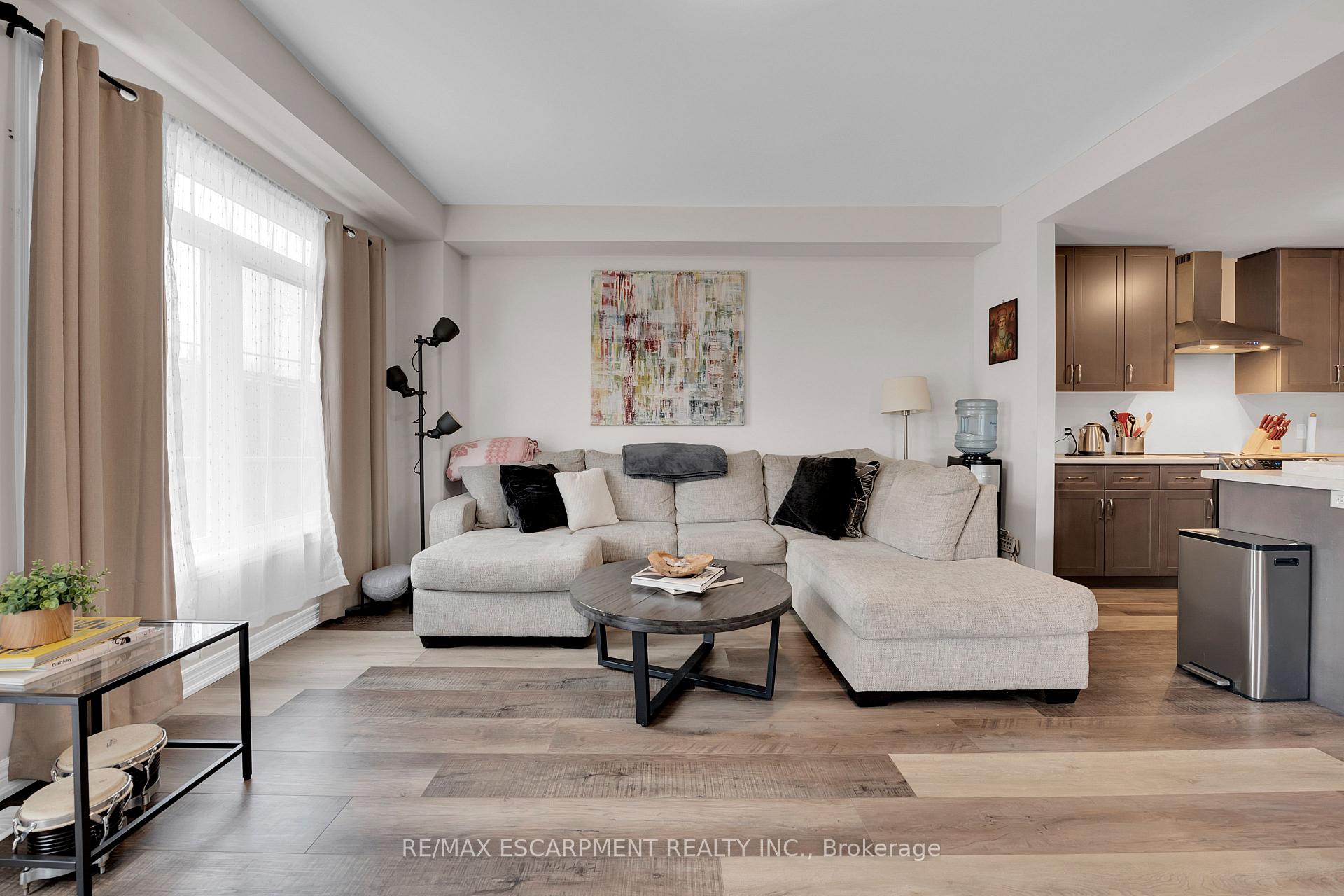 Photo 5 of Unit 24, 27 Rachel Drive, Hamilton, Winona Park — HOMEH