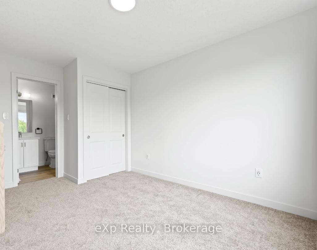 Photo 10 of Unit 118, 824 Woolwich Street, Guelph, Riverside Park — HOMEH