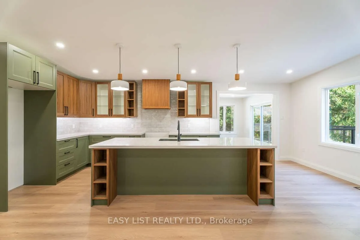 Photo 4 of 14 Eagle Road, Tiny, Rural Tiny — HOMEH