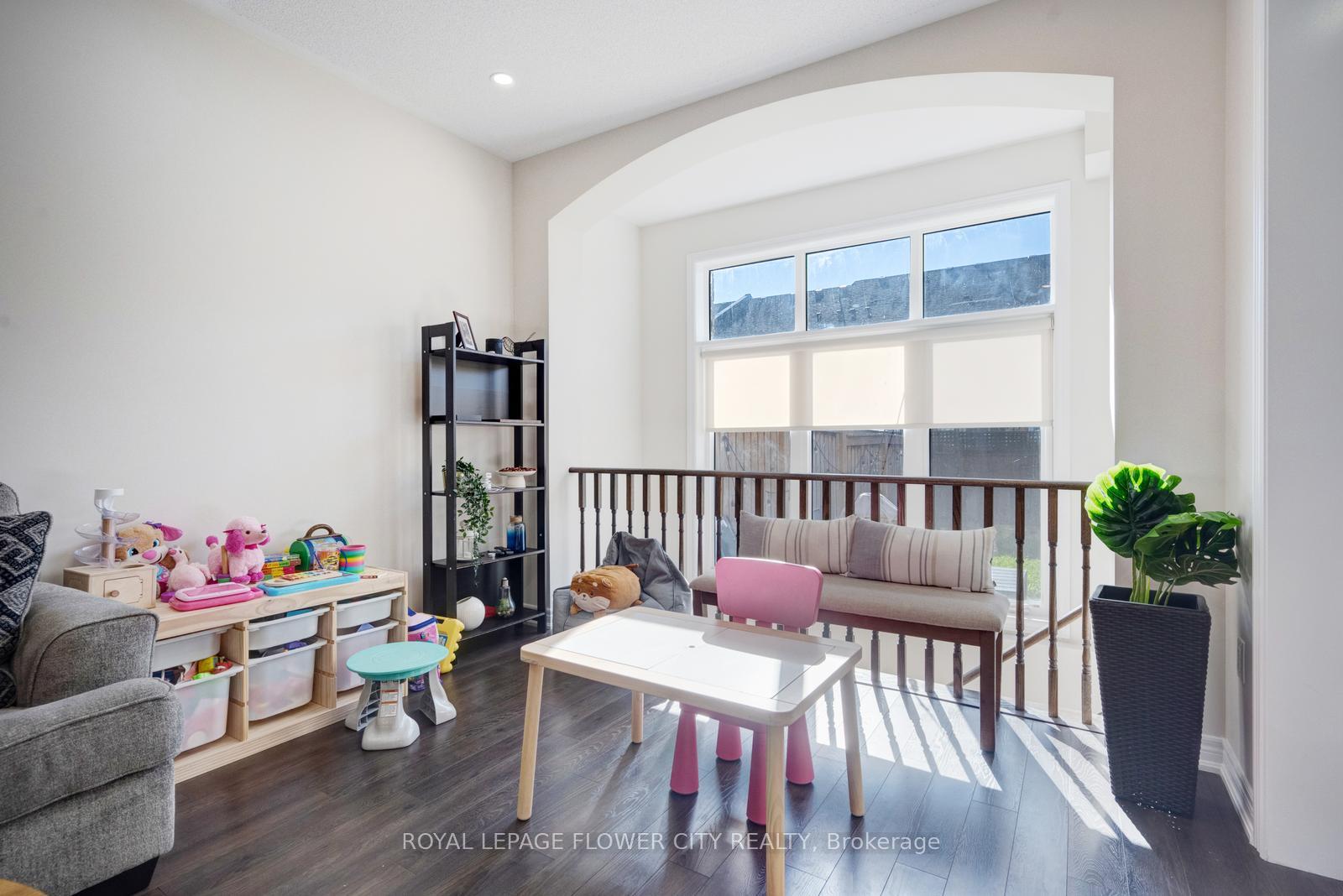 Photo 4 of 38 Abigail Crescent, Caledon, Rural Caledon — HOMEH