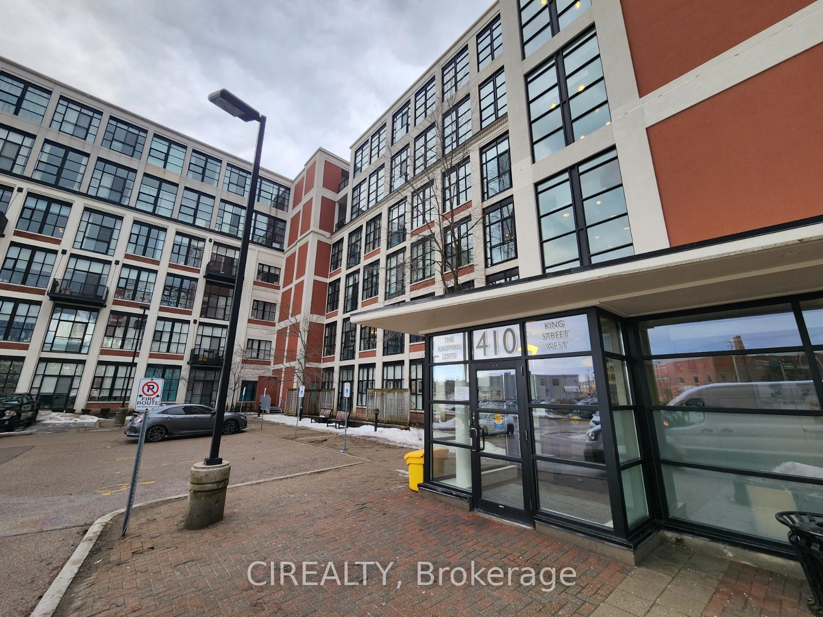 Photo 10 of Unit 424, 410 King Street W, Kitchener — HOMEH