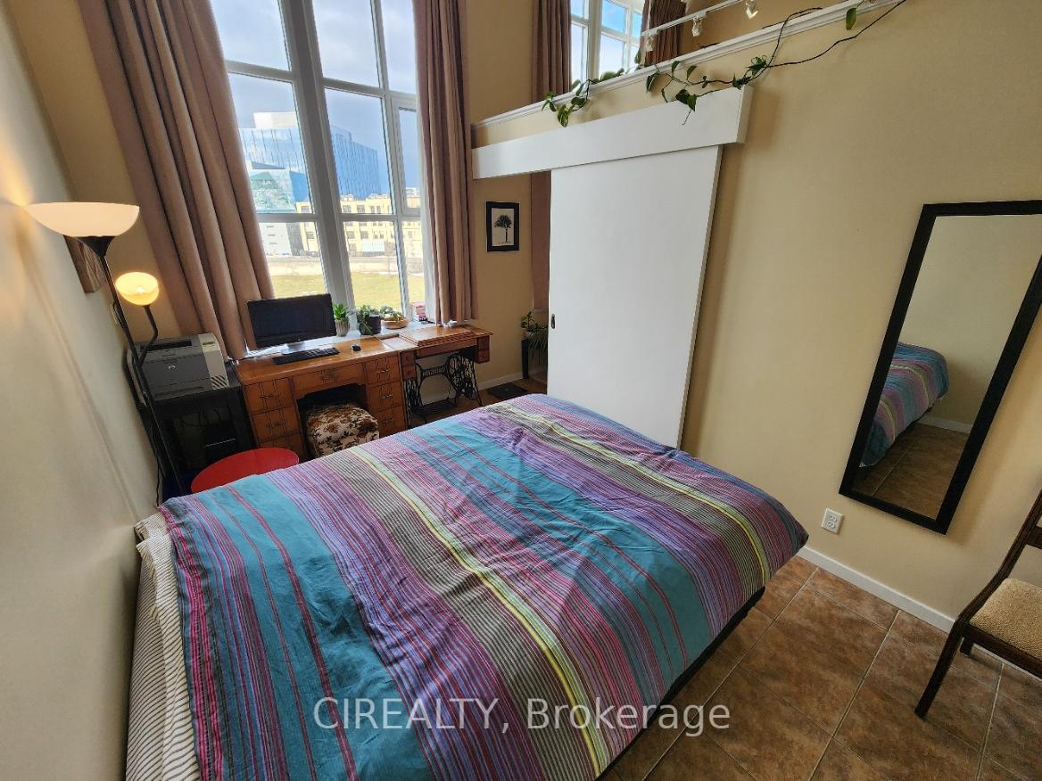 Photo 13 of Unit 424, 410 King Street W, Kitchener — HOMEH