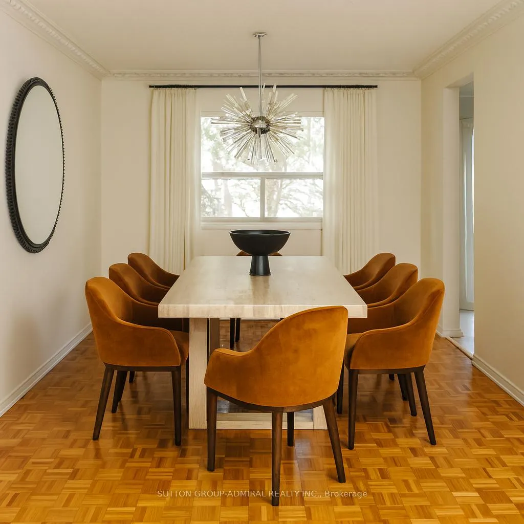 Photo 3 of 115 Glen Crescent, Vaughan, Uplands — HOMEH
